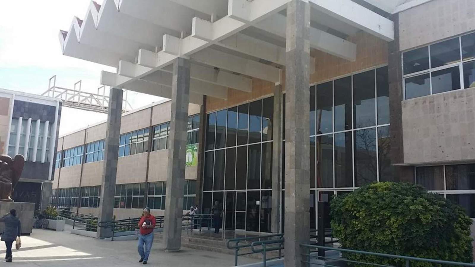 Hospitalizan a niña de 3 años tras tragar cadena en Piedras Negras