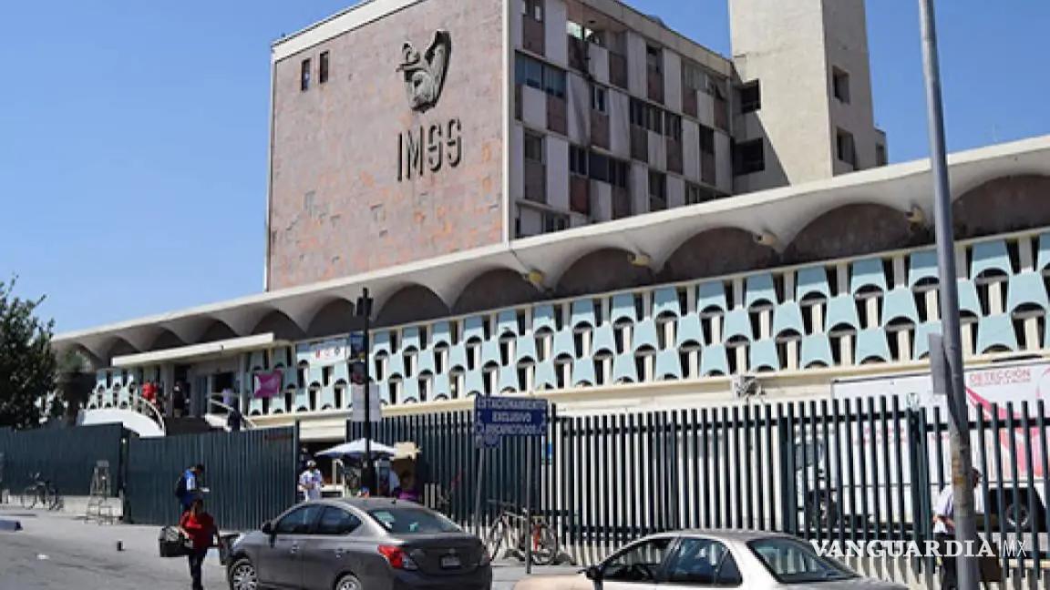 Muere mecánico horas después de quedar prensado bajo un camión en Monclova