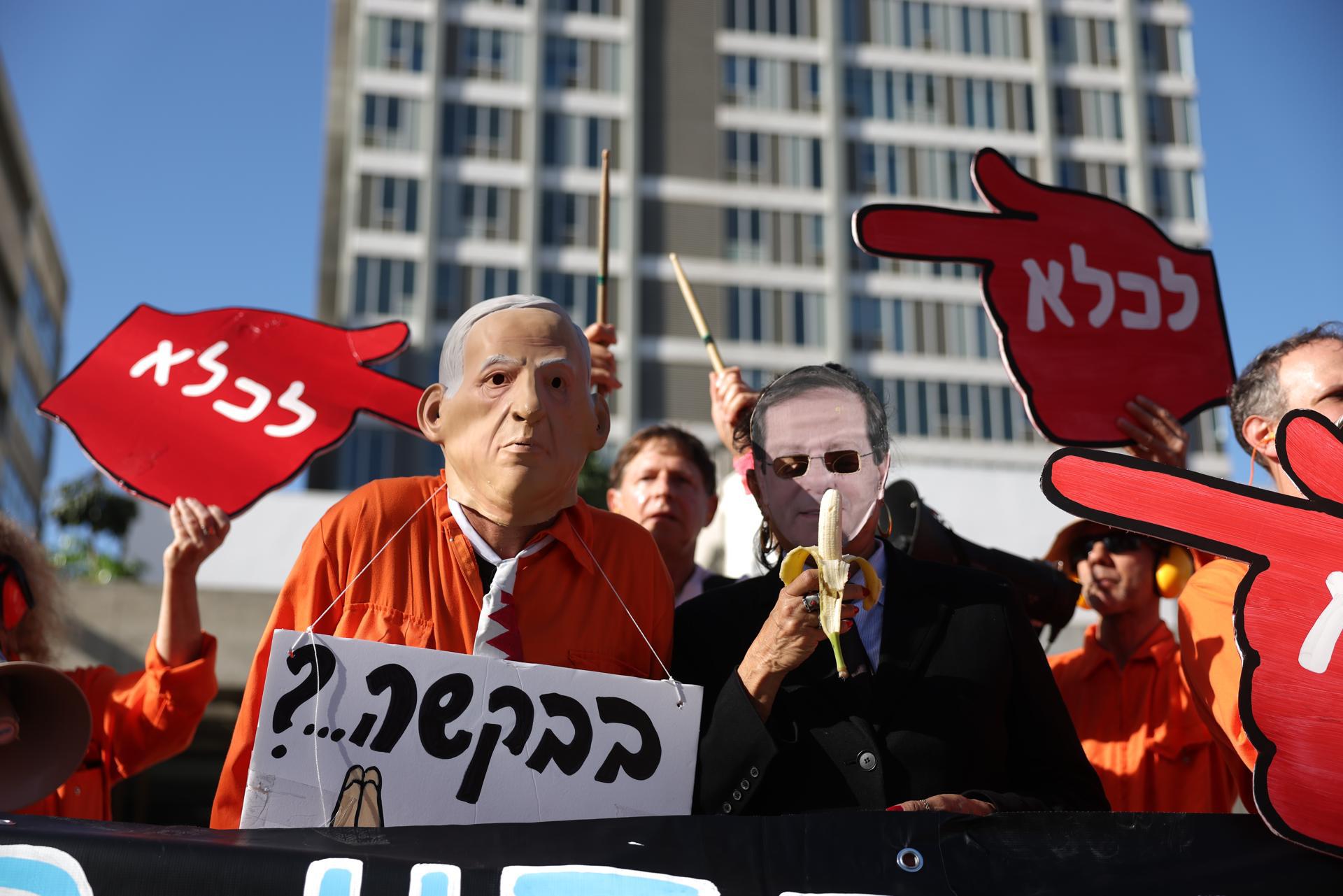  Netanyahu pide al presidente de Israel el indulto en su juicio por corrupción . Noticias en tiempo real