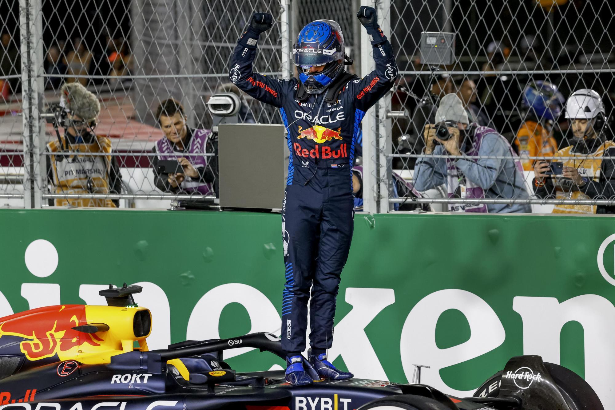 El Gran Premio de Las Vegas, la 22ª fecha de la temporada de Fórmula 1, fue el escenario donde Max Verstappen consolidó su lugar en la historia de este deporte al conquistar su cuarto campeonato mu