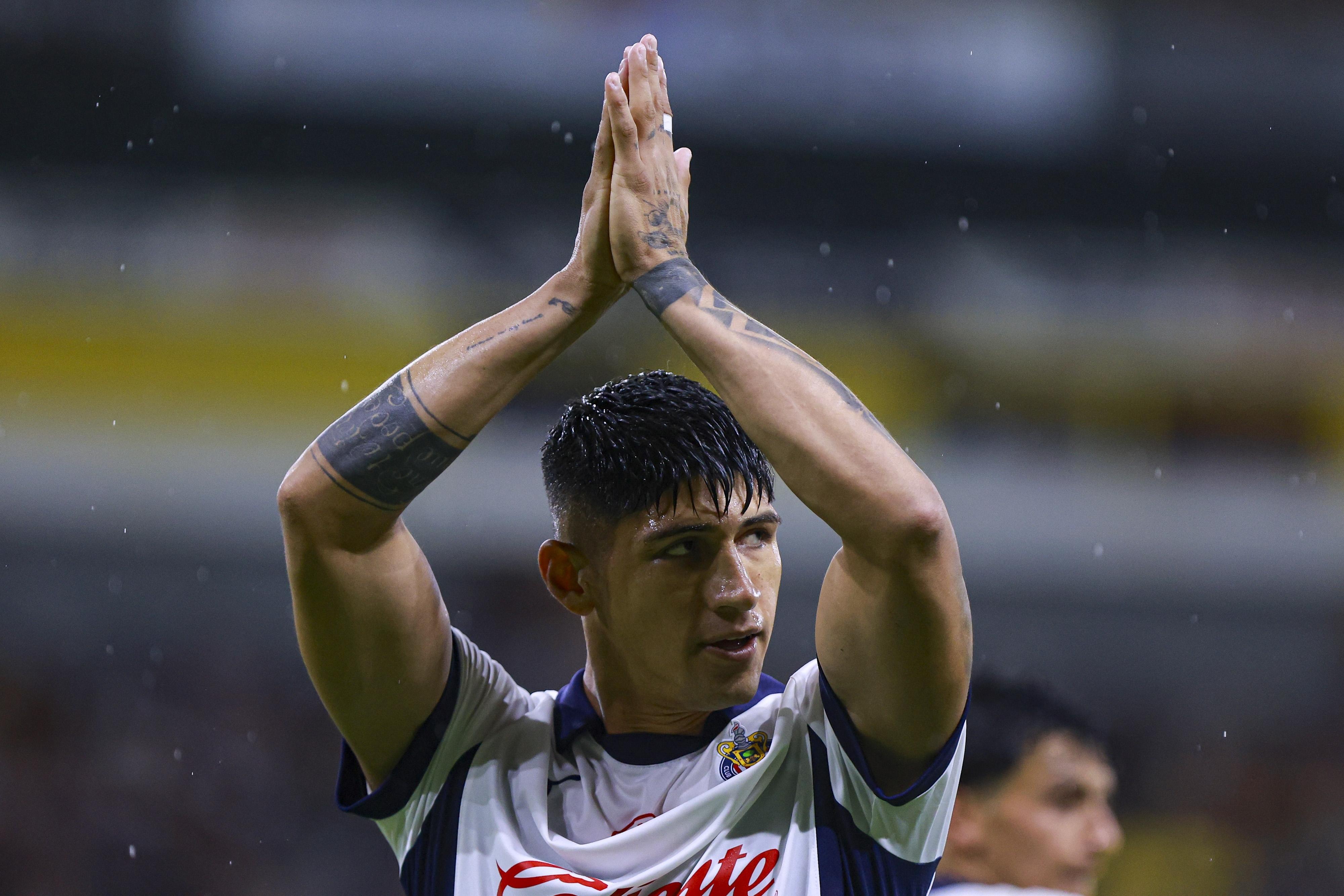 Alan Pulido fuera de Chivas: Los motivos de su salida oficial del Rebaño en el Clausura 2026