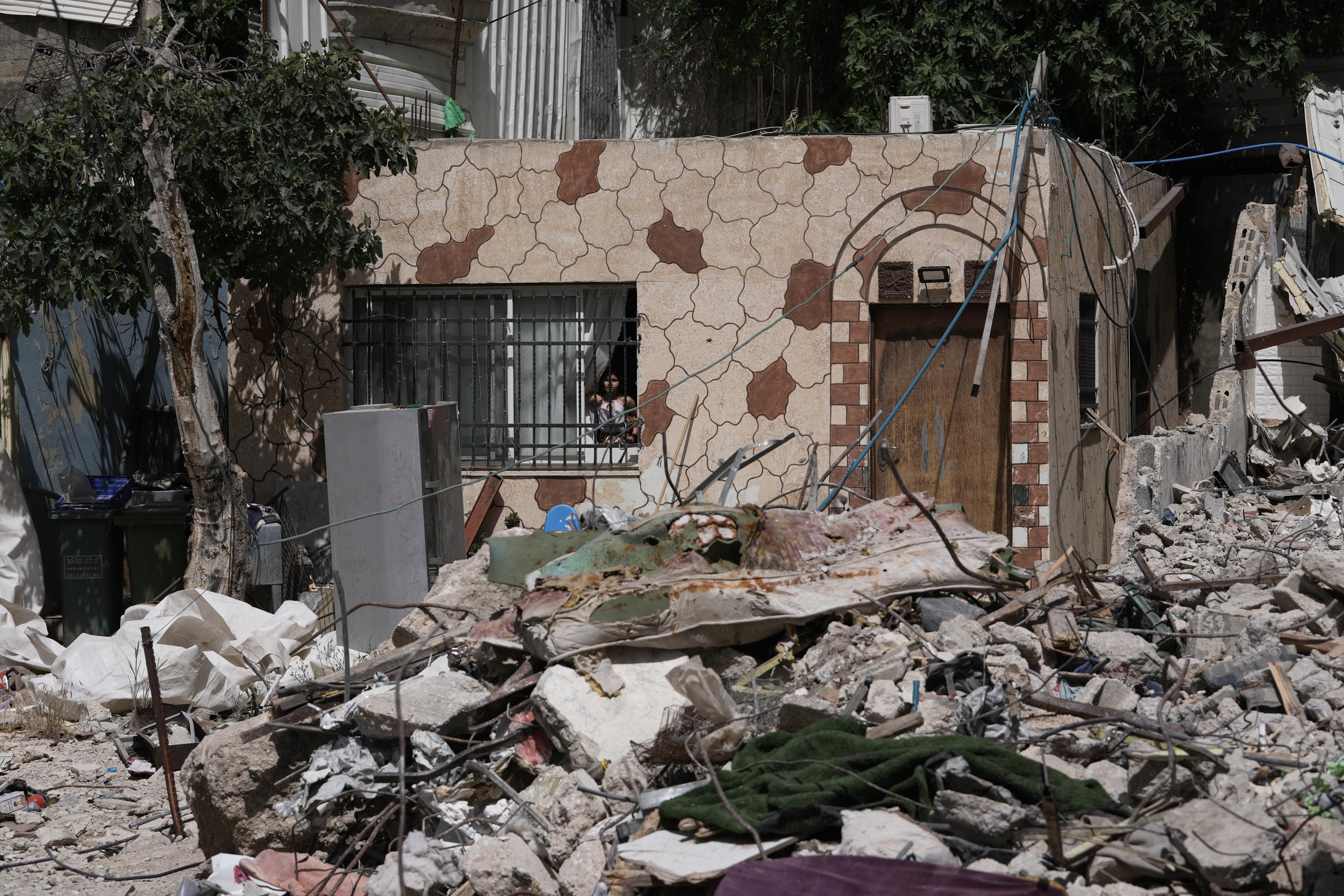 Con desalojos y demoliciones, Israel refuerza su control sob