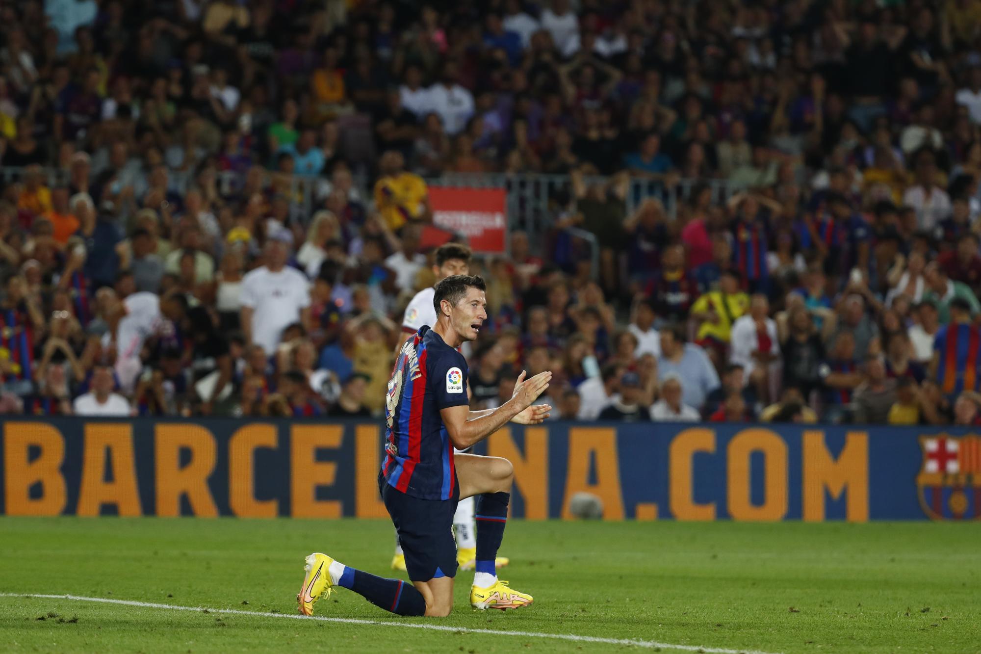Barcelona empata sin goles en su debut . Noticias en tiempo real