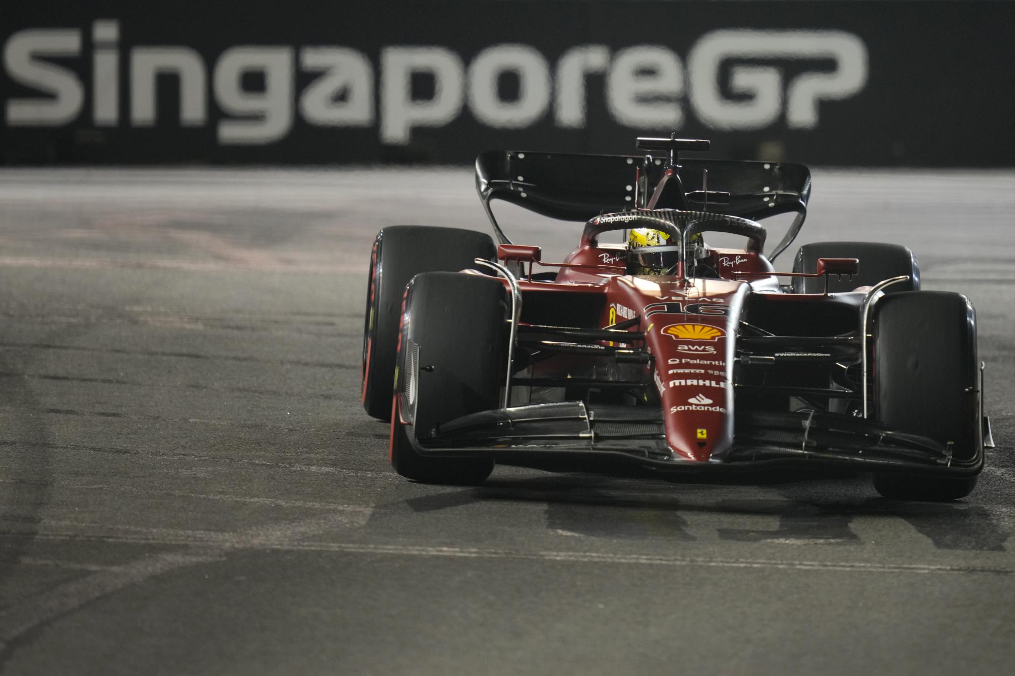 Charles Leclerc se lleva la pole position en el Gran Premio de Singapur. Noticias en tiempo real