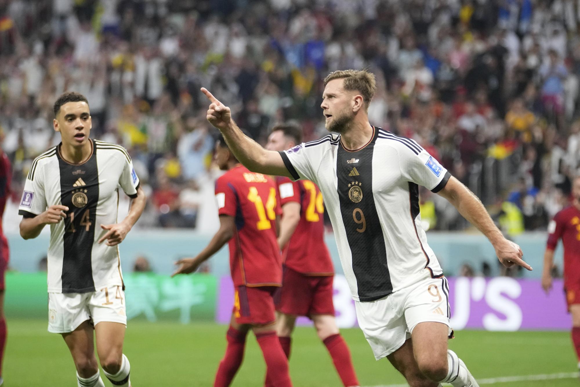 Alemania rescata un cardiaco empate frente a España. Noticias en tiempo real