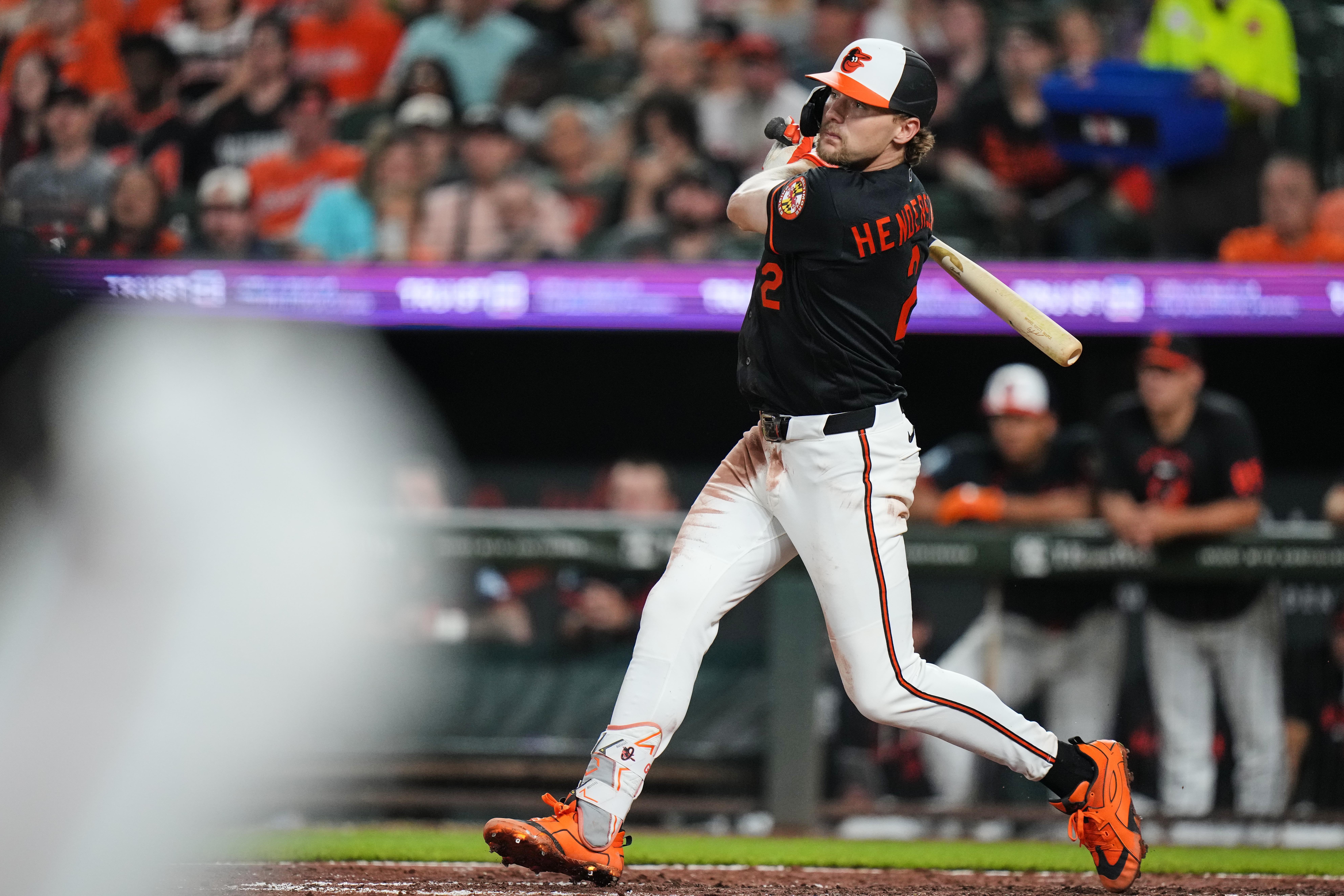 Henderson en modo bestia: el joven de Orioles enciende la MLB con poder descomunal