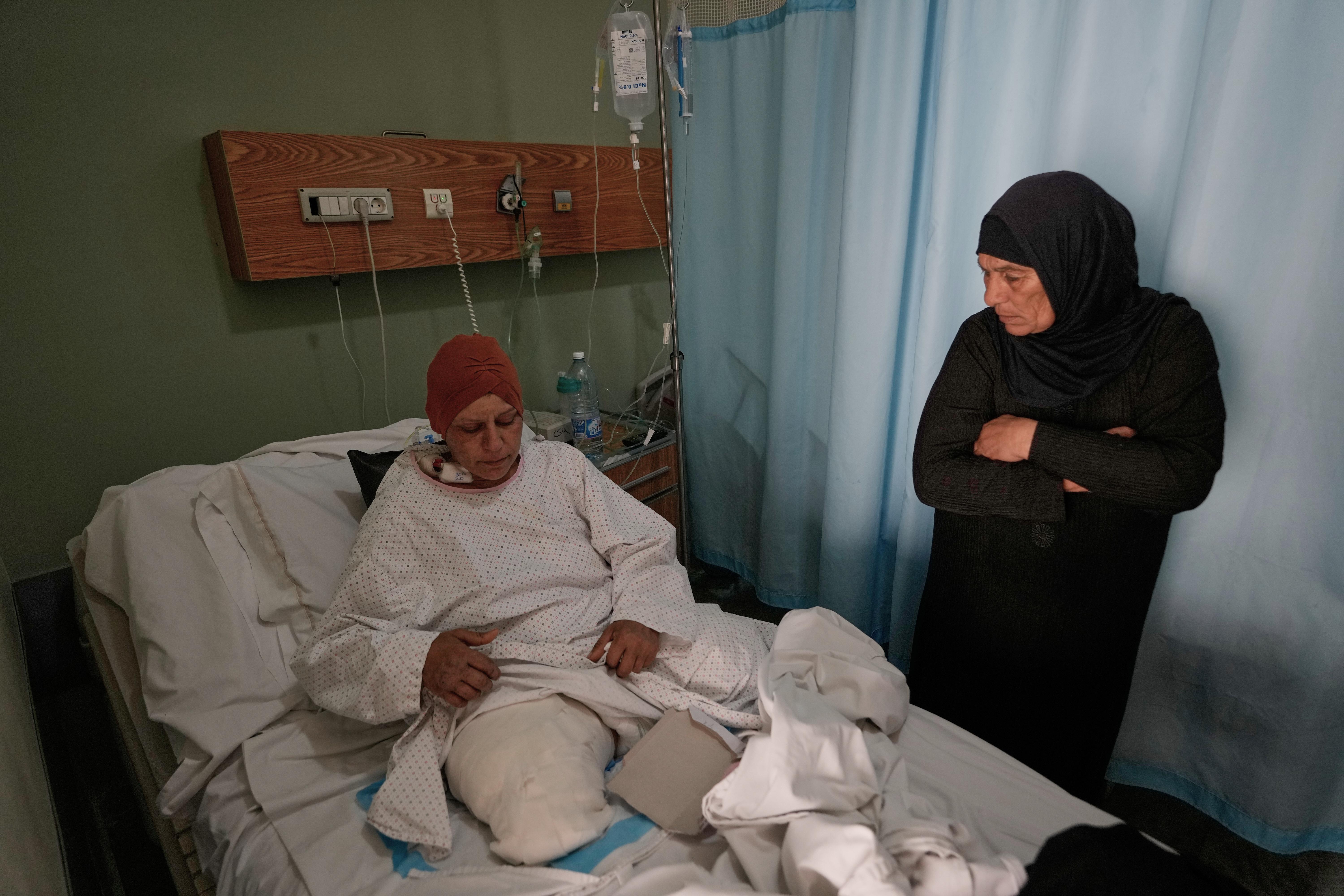 Israel realiza bombardeos que dejan 7 muertos en sur de Líbano y demuele convento católico