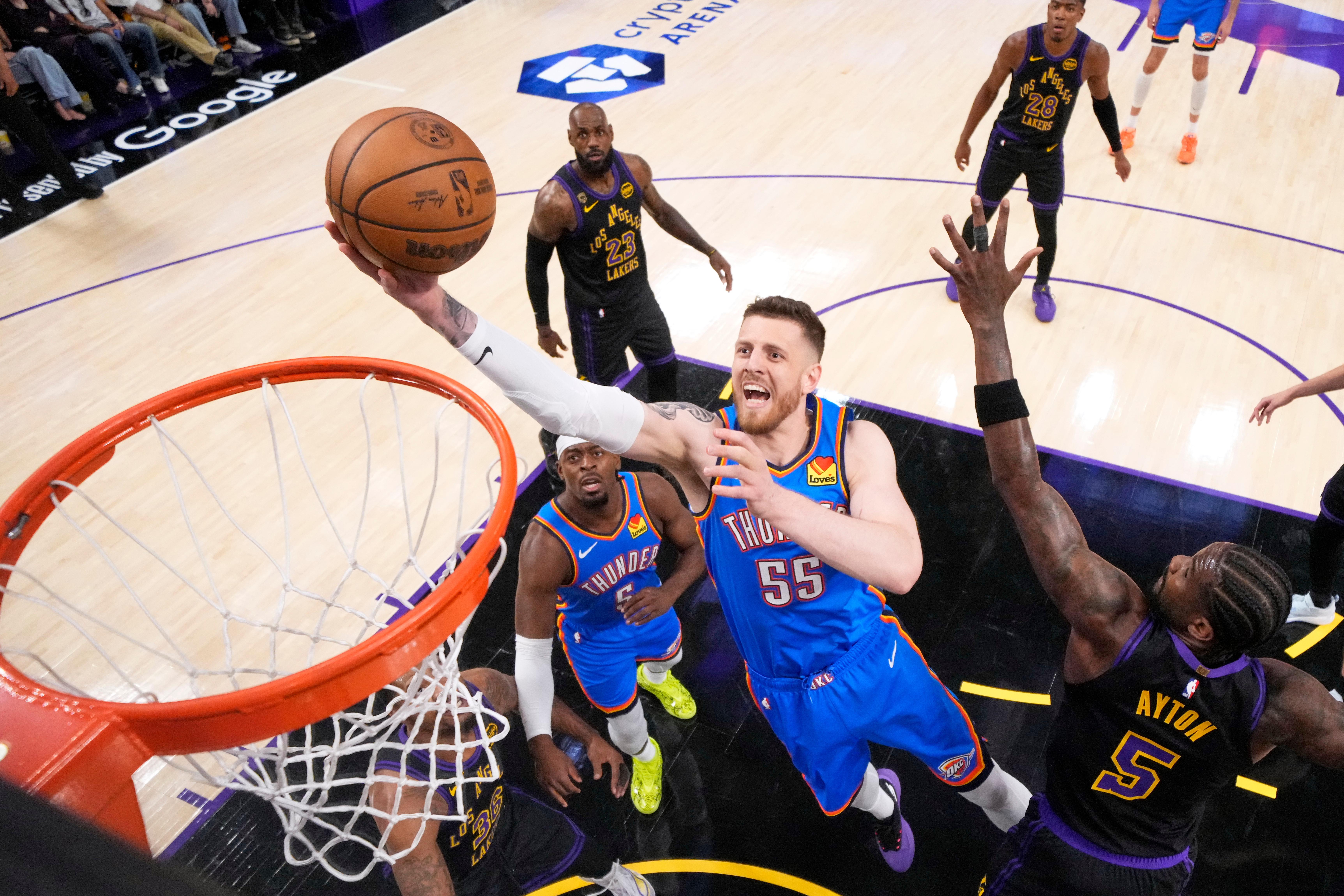Playoffs NBA: Thunder barre a los Lakers y avanza a Finales del Oeste
