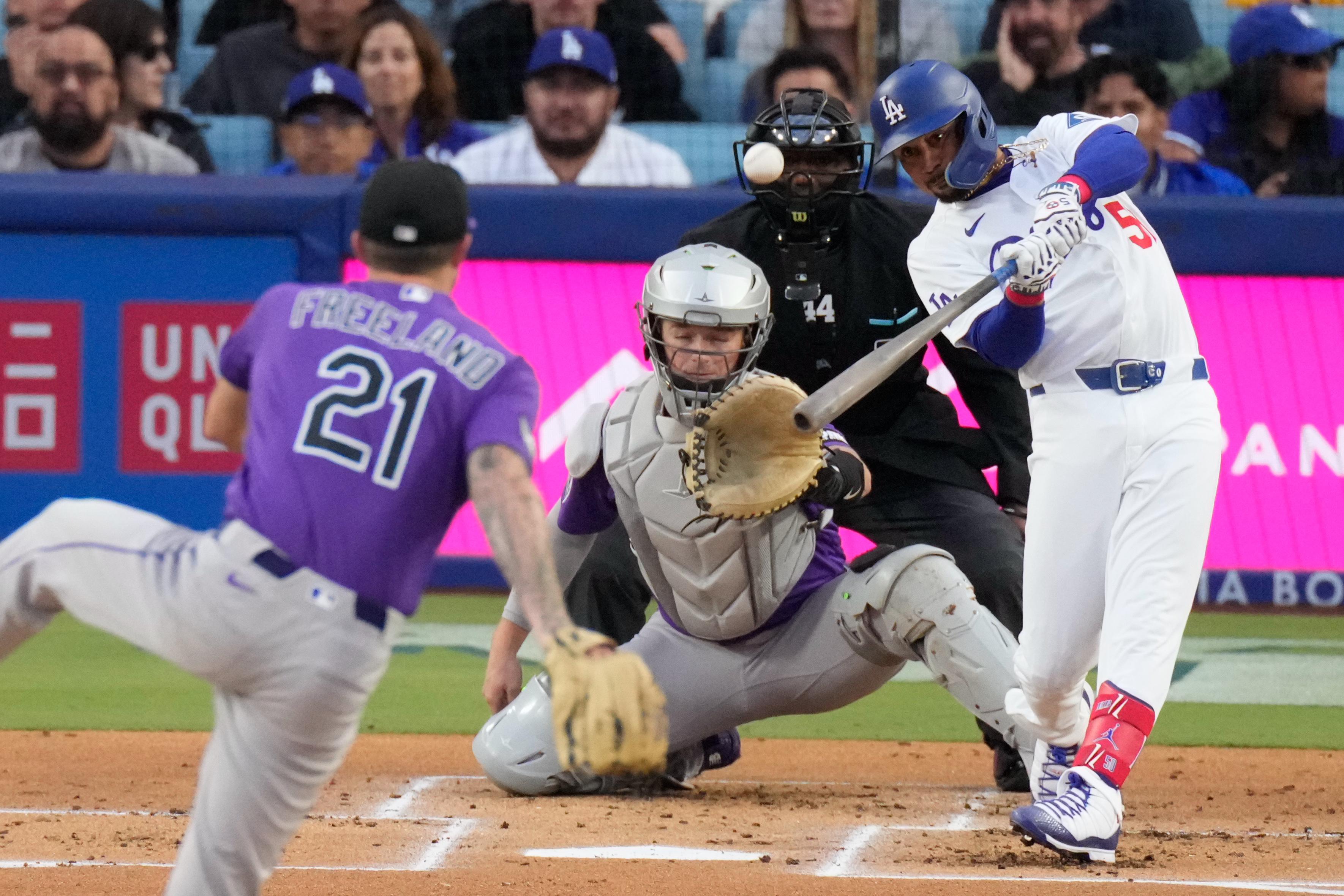 Vaya manera de salir del slump: Mookie Betts conecta dos jonrones e impulsa cinco carreras