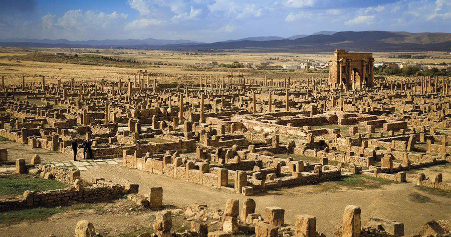 Hallan tres nuevos sitios arqueológicos con grabados rupestres en Argelia. Noticias en tiempo real