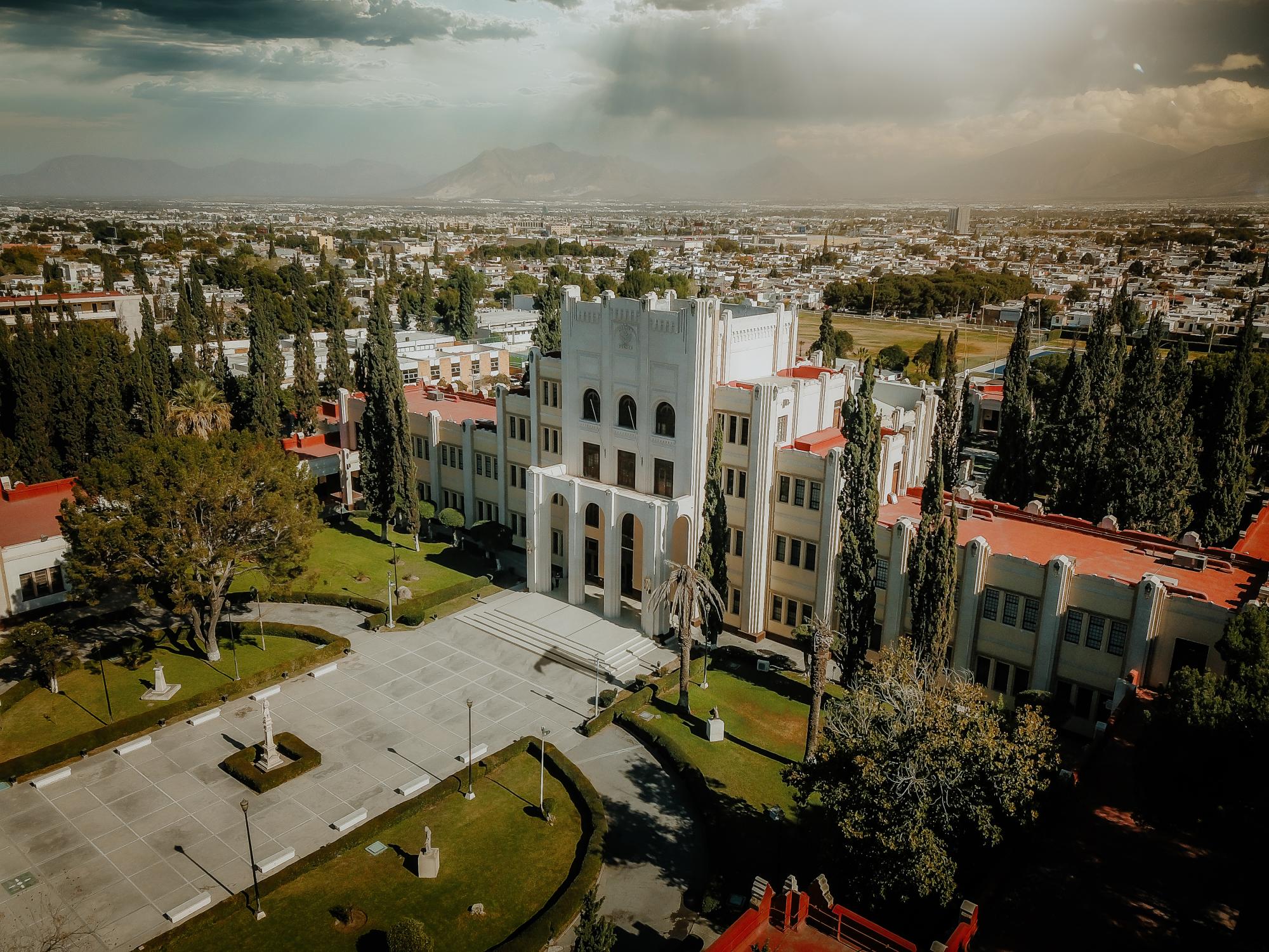 Escuela de Bachilleres Ateneo Fuente: la razón por la que Saltillo es la Atenas de México