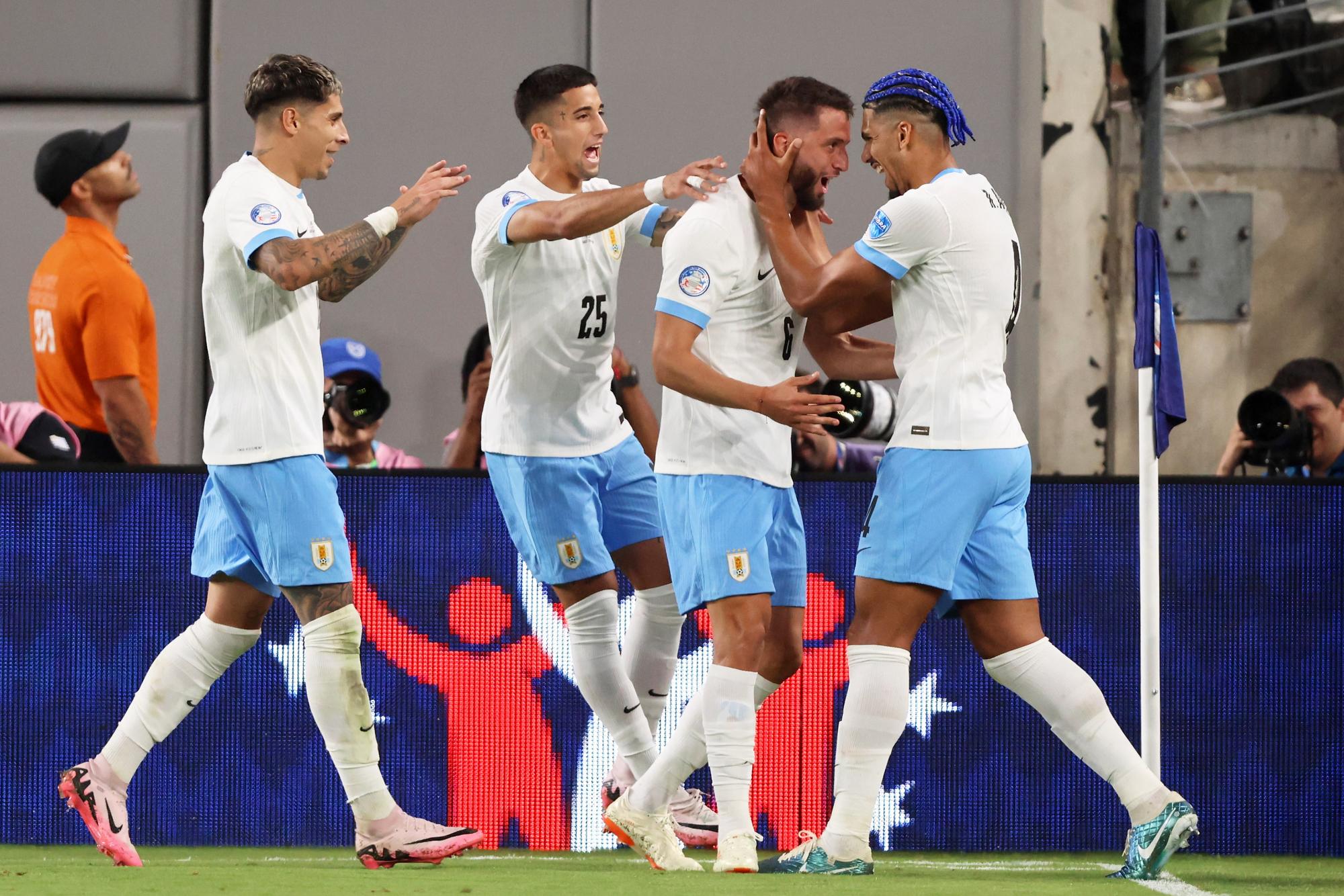 ¡Sin piedad!: Uruguay golea 5-0 a Bolivia y se clasifica a Cuartos de Final. Noticias en tiempo real