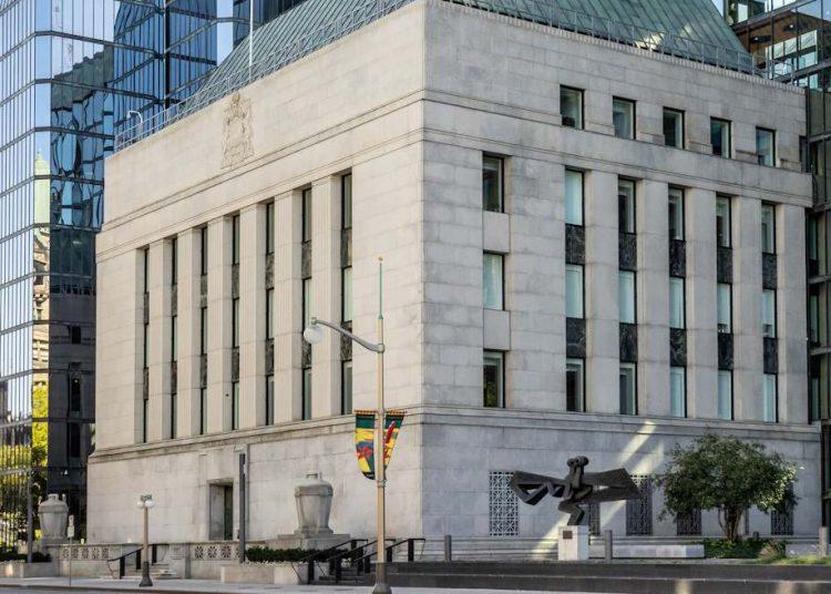 El Banco de Canadá mantiene los tipos en el 2.25 % pese al r