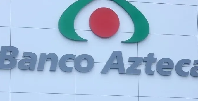 Clientes sacaron su dinero por fake news, denuncia Banco Azteca; culpa a simpatizantes de la 4T. Noticias en tiempo real