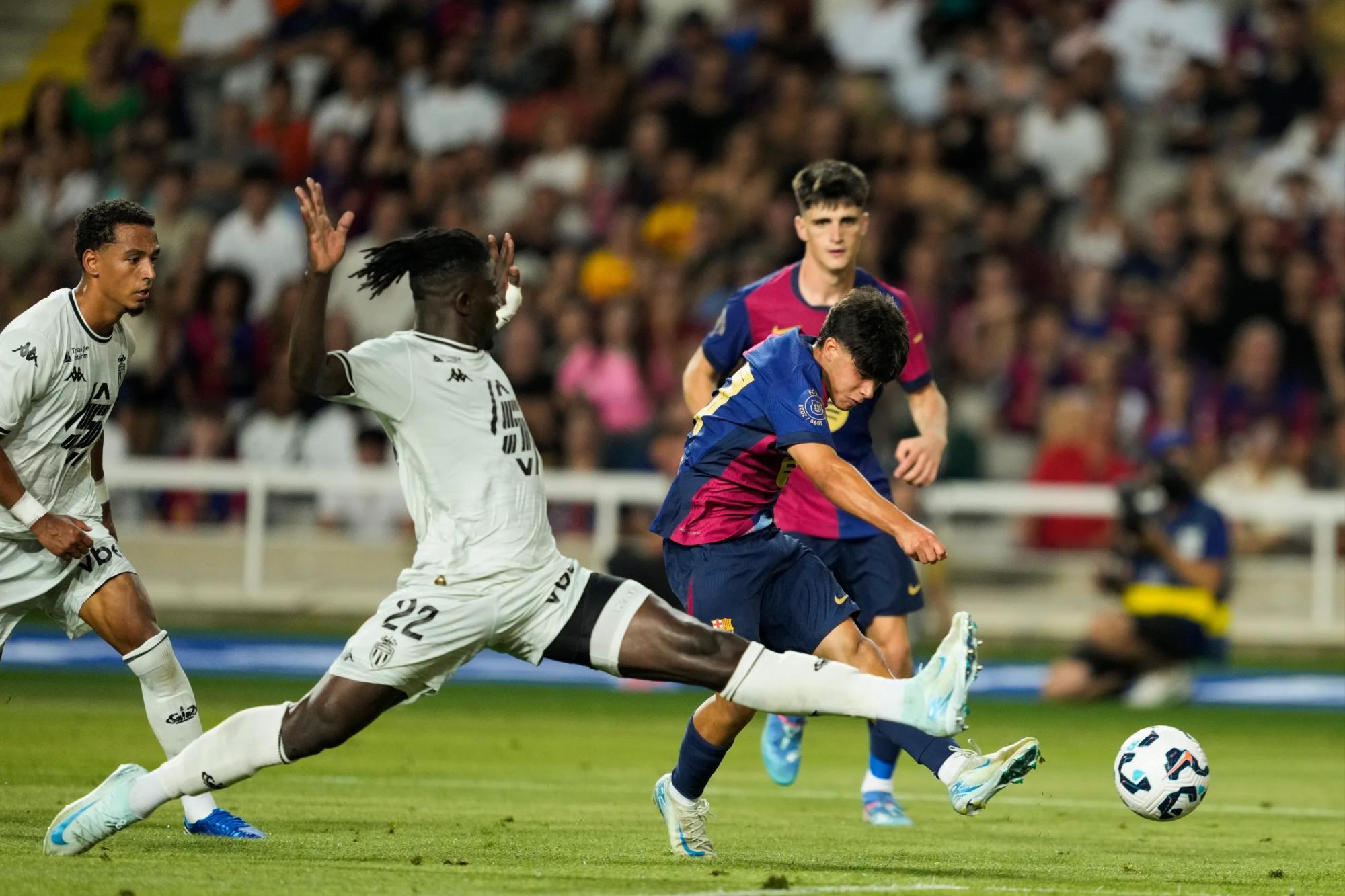 Vencedor en el amistoso del Trofeo Joan Gamper de hace un poco más de un mes, por marcador de 0-3, el Mónaco recibe ayer jueves a un Barcelona con bajas pero en racha y con ganas de vengarse del jov