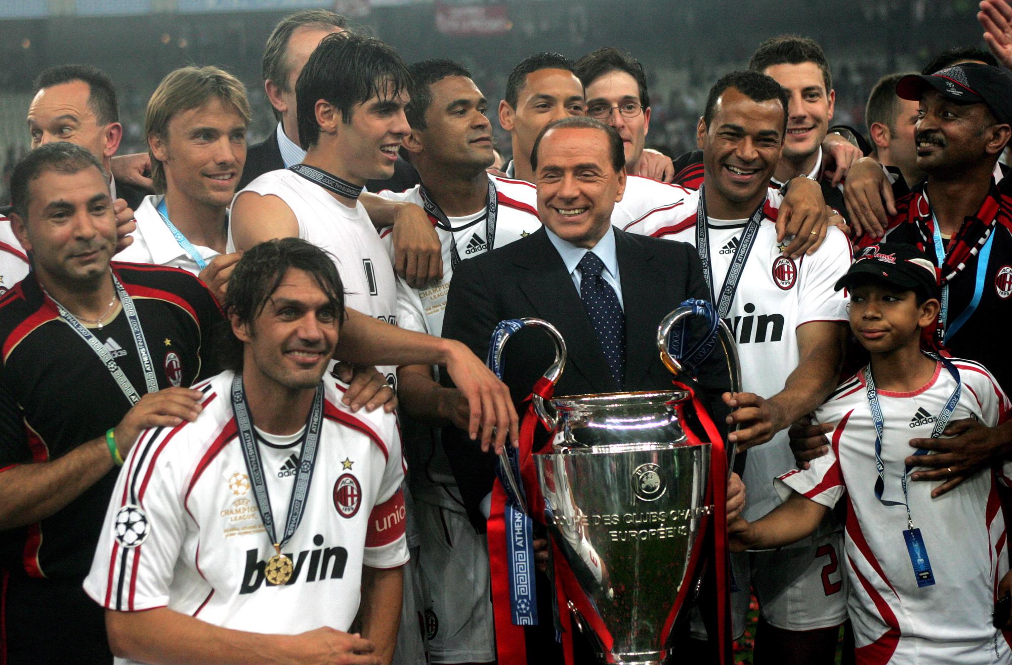 Muere Silvio Berlusconi: ‘Il Cavaliere’ que vivió la gloria con el Milan. Noticias en tiempo real