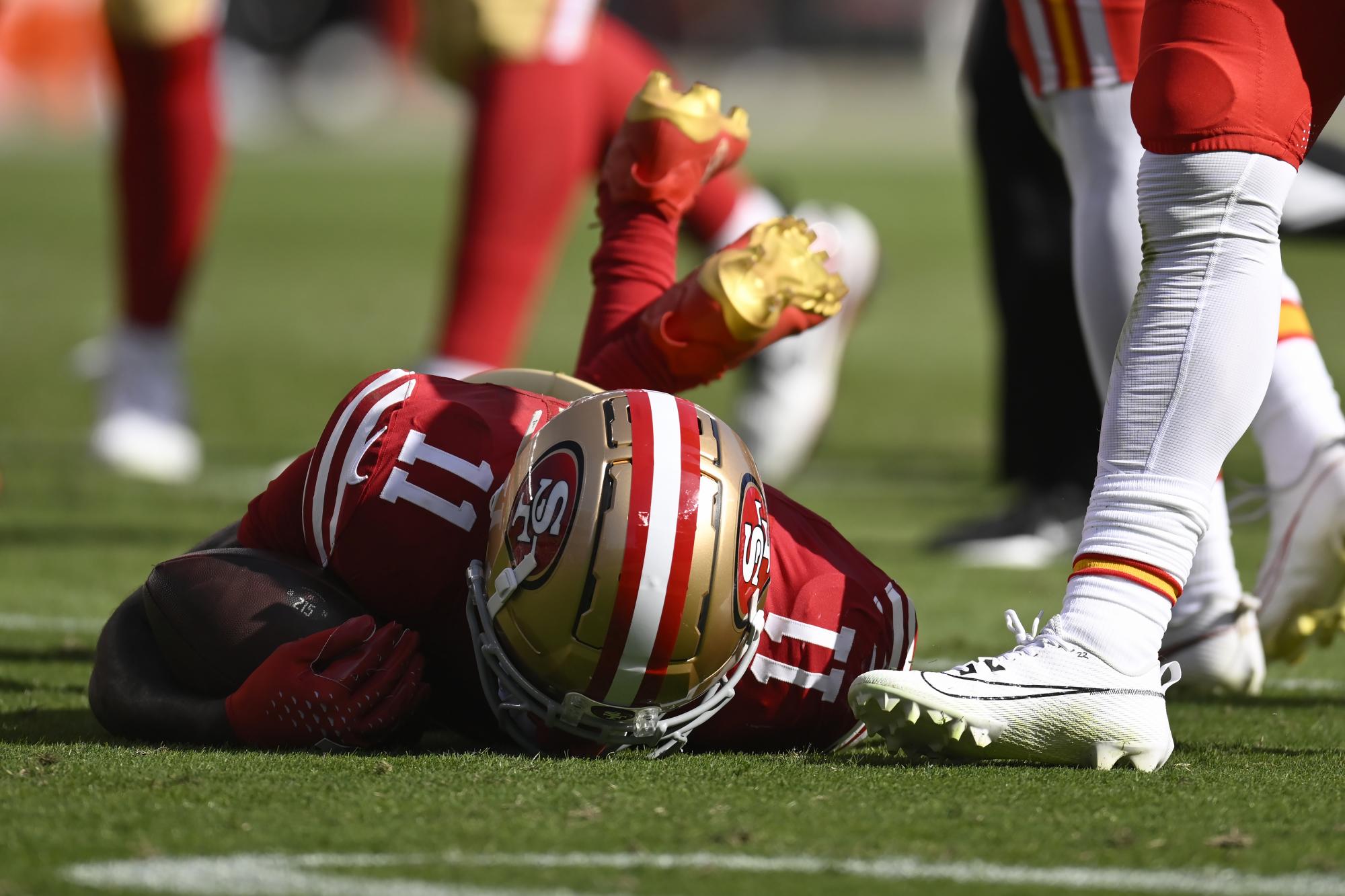 Una resonancia magnética ha confirmado el peor de los escenarios para Brandon Aiyuk, el destacado receptor de los 49ers de San Francisco, quien se perderá el resto de la Temporada 2024 de la NFL deb