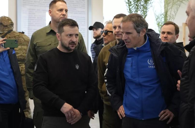 Zelensky se reúne con el jefe de la agencia atómica de la ONU cerca de la planta nuclear de Zaporizhzhia. Noticias en tiempo real