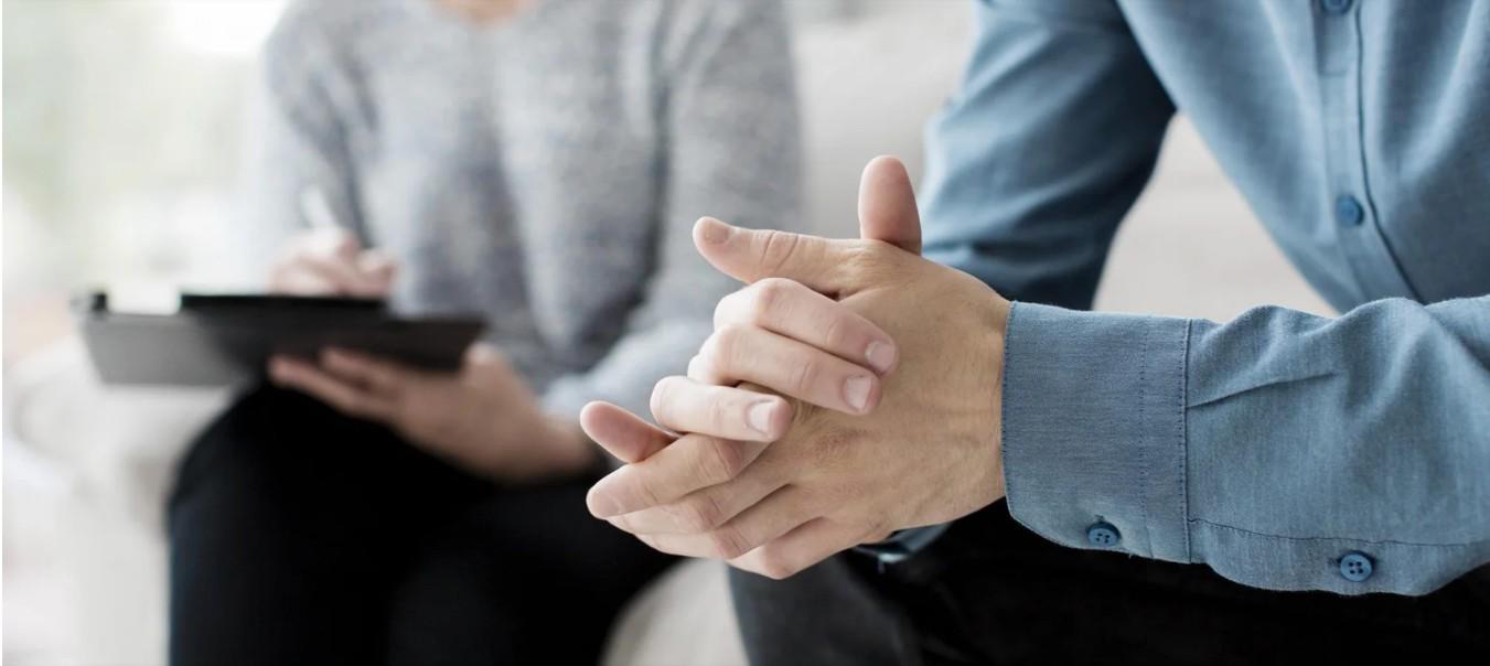 Obispo de Saltillo alerta por aumento de adicciones y llama a reforzar apoyo familiar y comunitario