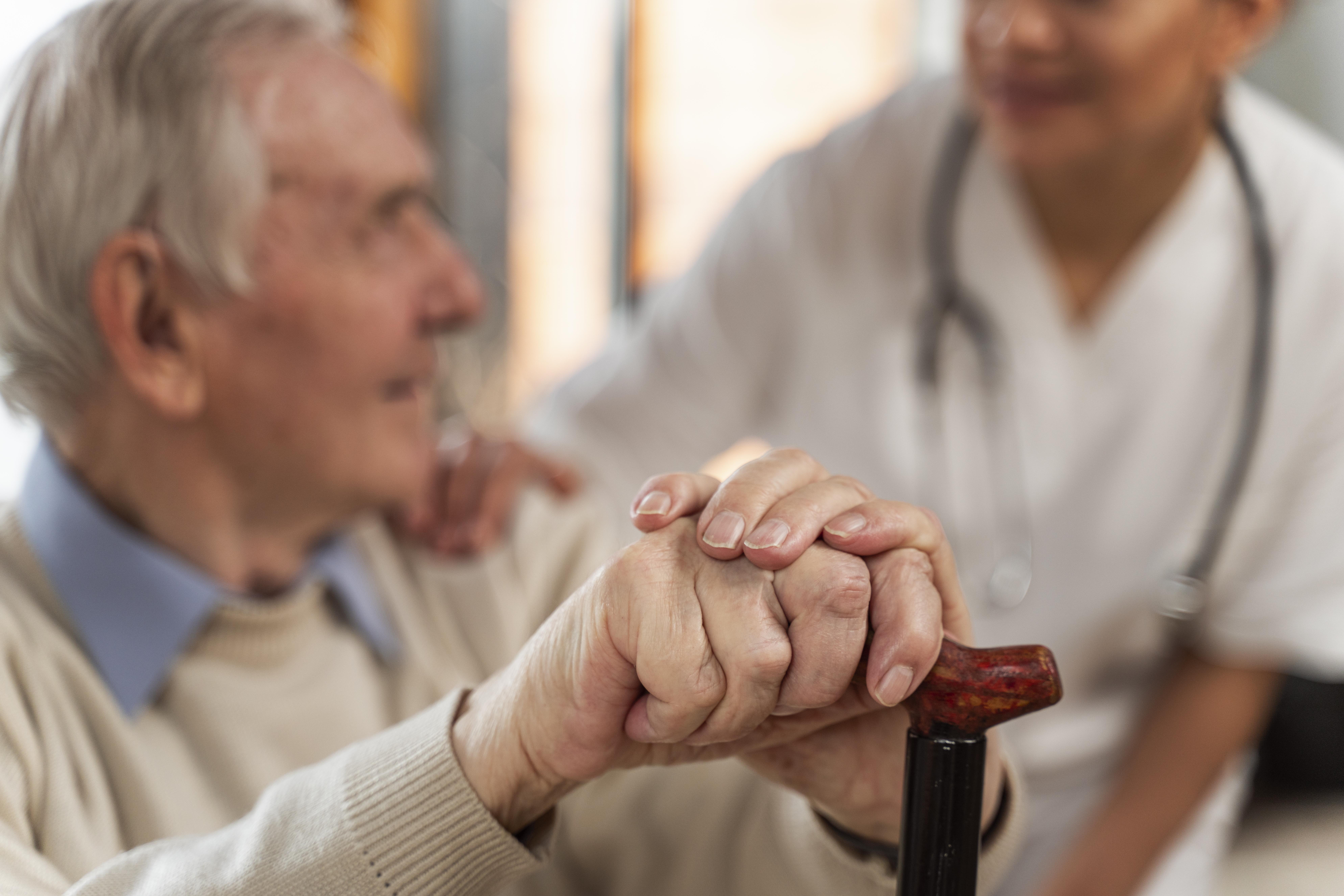 Incorpora jurisdicción sanitaria 01 especialista en gerontología para atención de adultos mayores