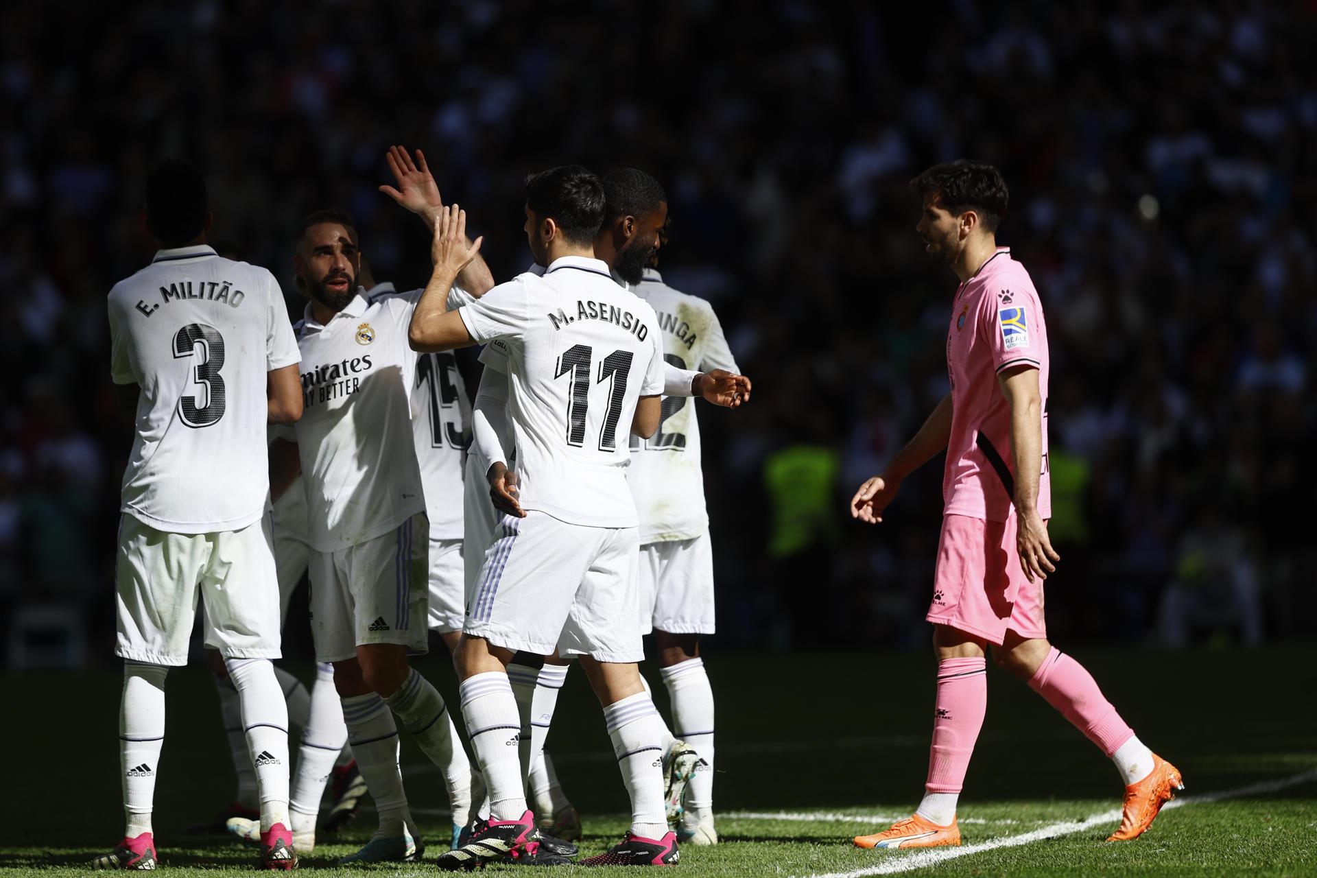 Vinicius levanta el vuelo del Real Madrid . Noticias en tiempo real