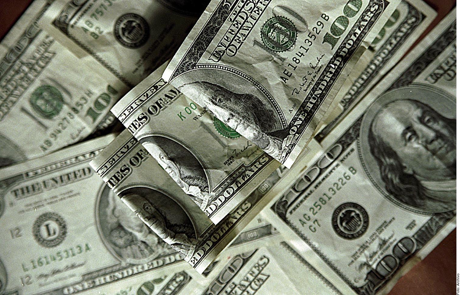 Dólar se debilita ante posible acuerdo de fin de la guerra con Irán