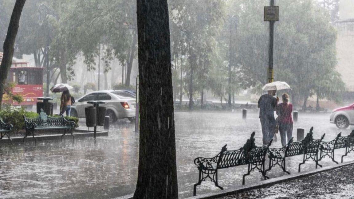Se aproximan Tormenta Negra y Monzón a México; azotarán con 