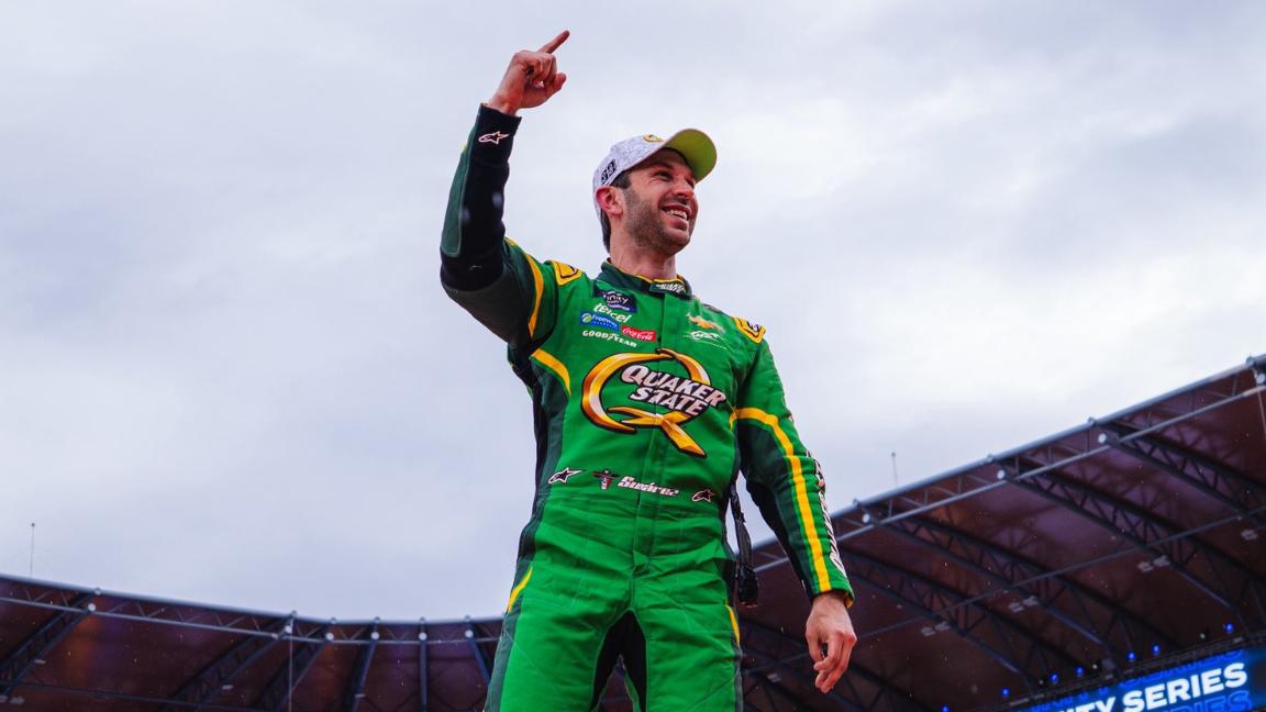 Daniel Suárez hace historia en México: remonta y gana la carrera de NASCAR Xfinity. Noticias en tiempo real