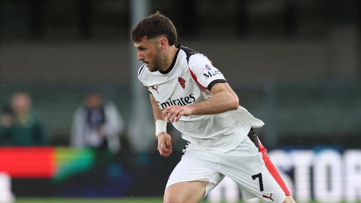 Serie A: Sin respuesta de Giménez, Milan tropieza en su visita al Sassuolo