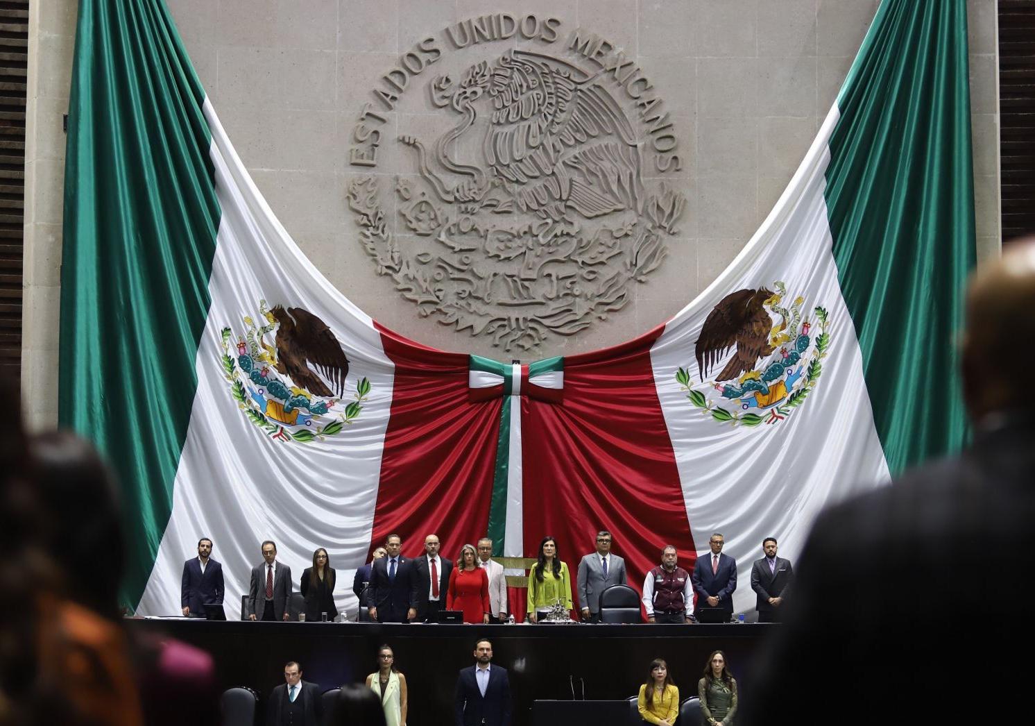 PRI insiste en citar a Marina, Semarnat y Pemex por derrame en el Golfo; pide también a SICT por tarifas