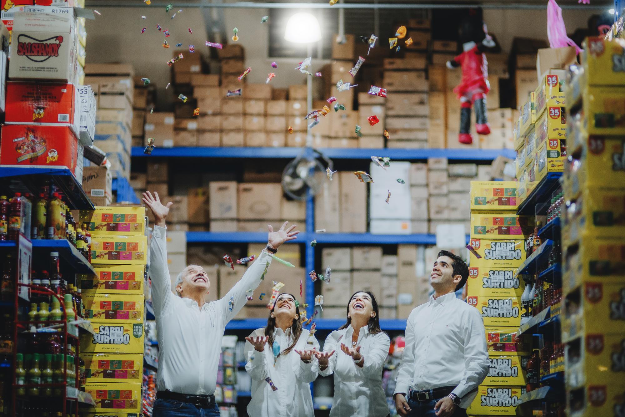 Por años, las fiestas de Saltillo se abastecen gracias a la empresa de la familia Cuéllar