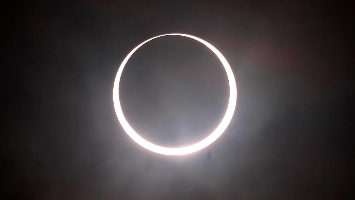 Atento, si ves el eclipse sin cuidado, los efectos son irreversibles; cómo verlo sin riesgos. Noticias en tiempo real