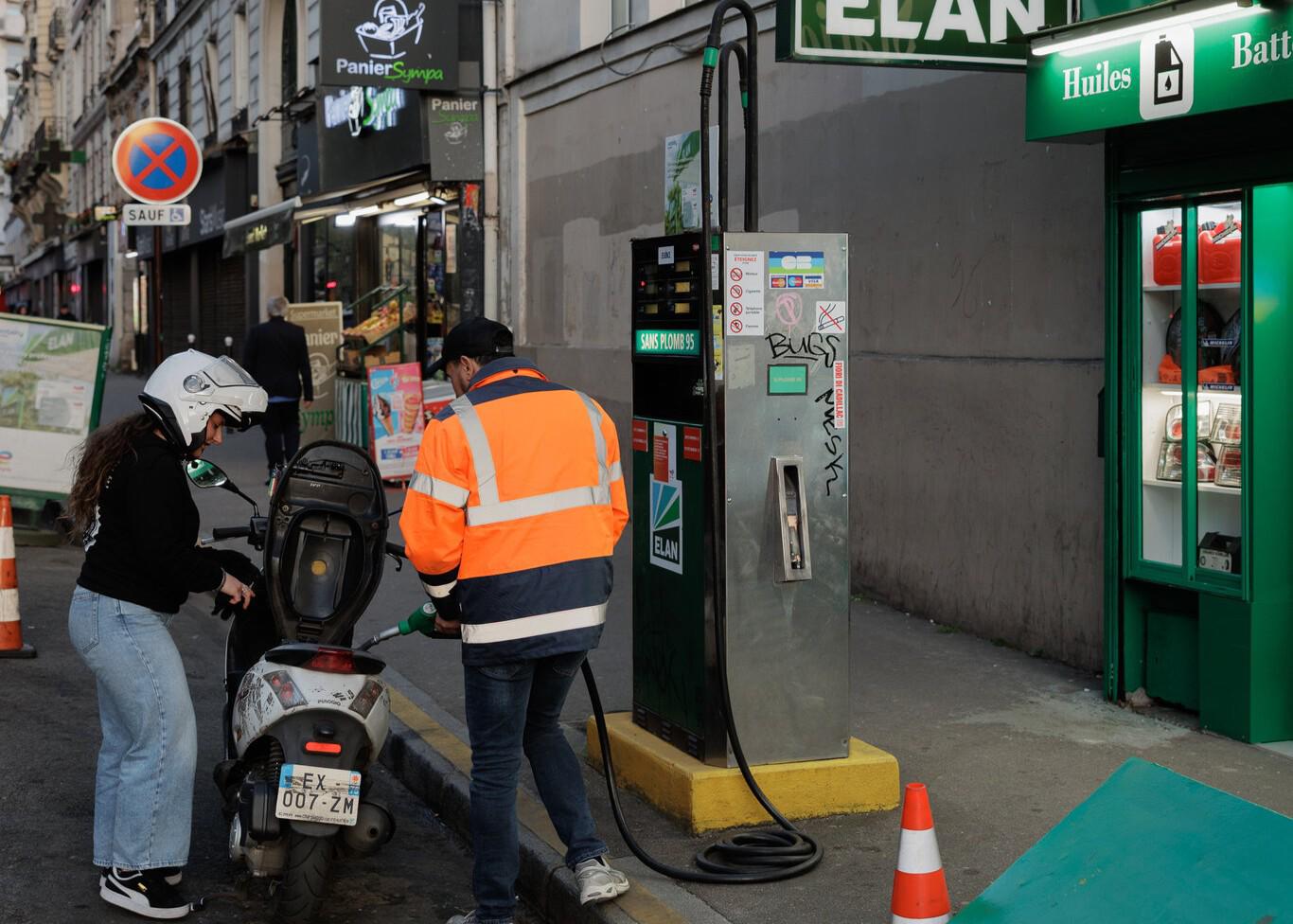 Europa evalúa sus políticas económicas ante el alza de los precios de combustible