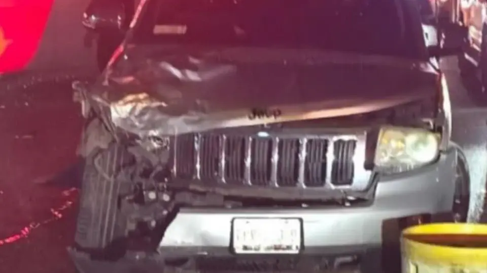 Embiste y mata a oficial de Tránsito de NL vehículo con placas de Coahuila. Noticias en tiempo real