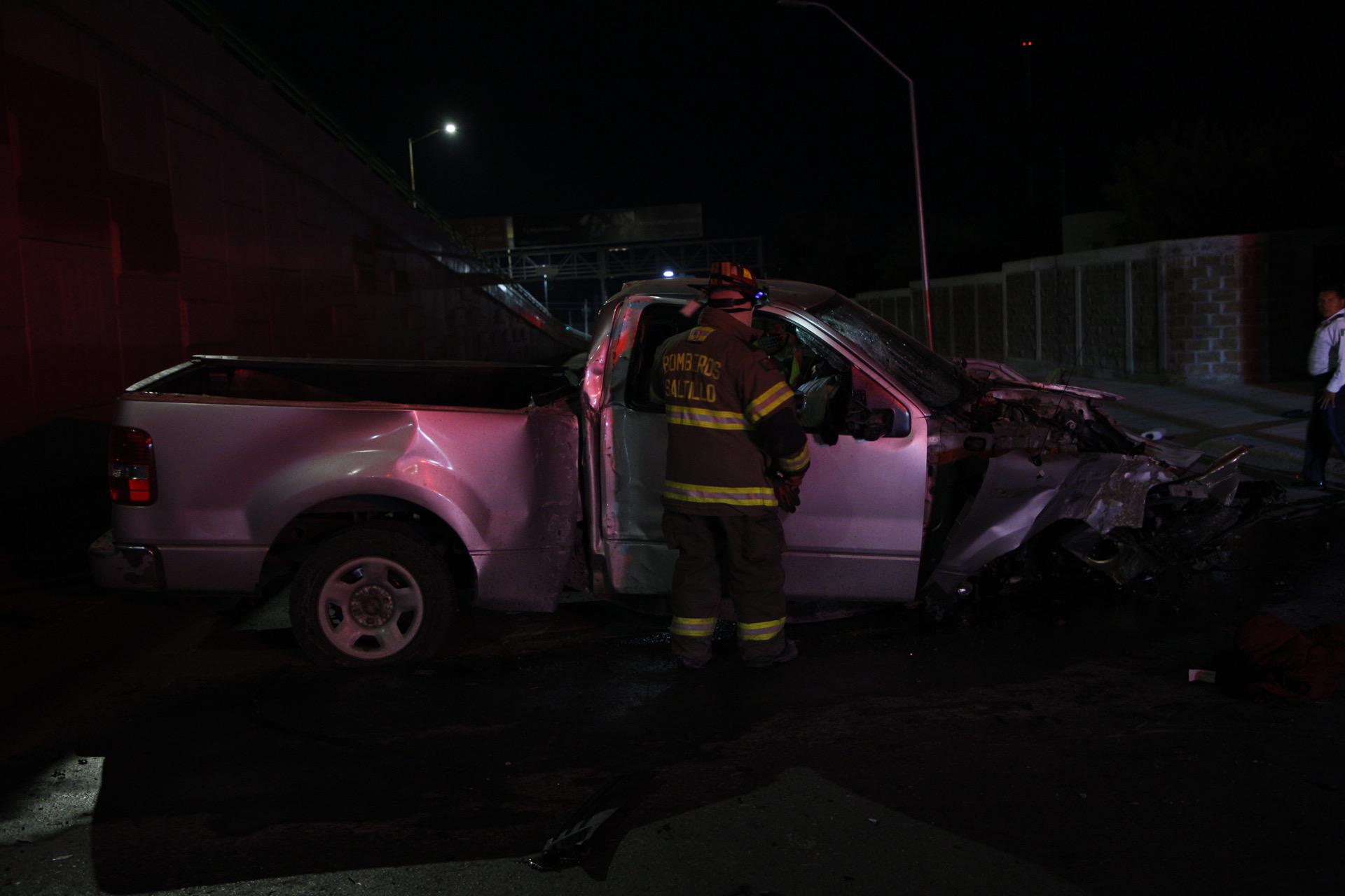 Saltillo Pierde la vida al chocar a más de 100 kilómetros por hora