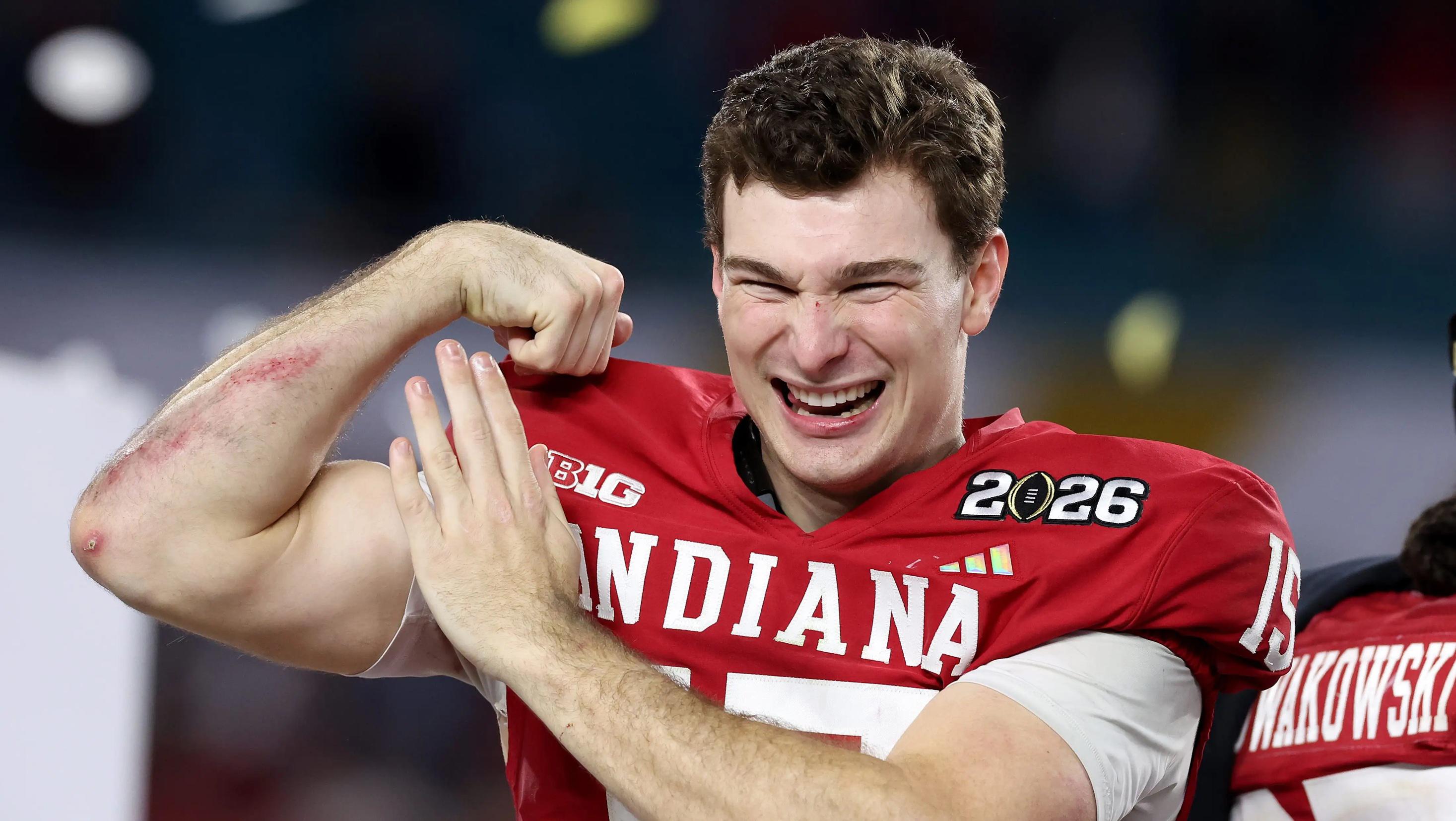 ¿Quién es Fernando Mendoza? El QB de origen cubano elegido por Raiders como pick 1 del Draft 2026