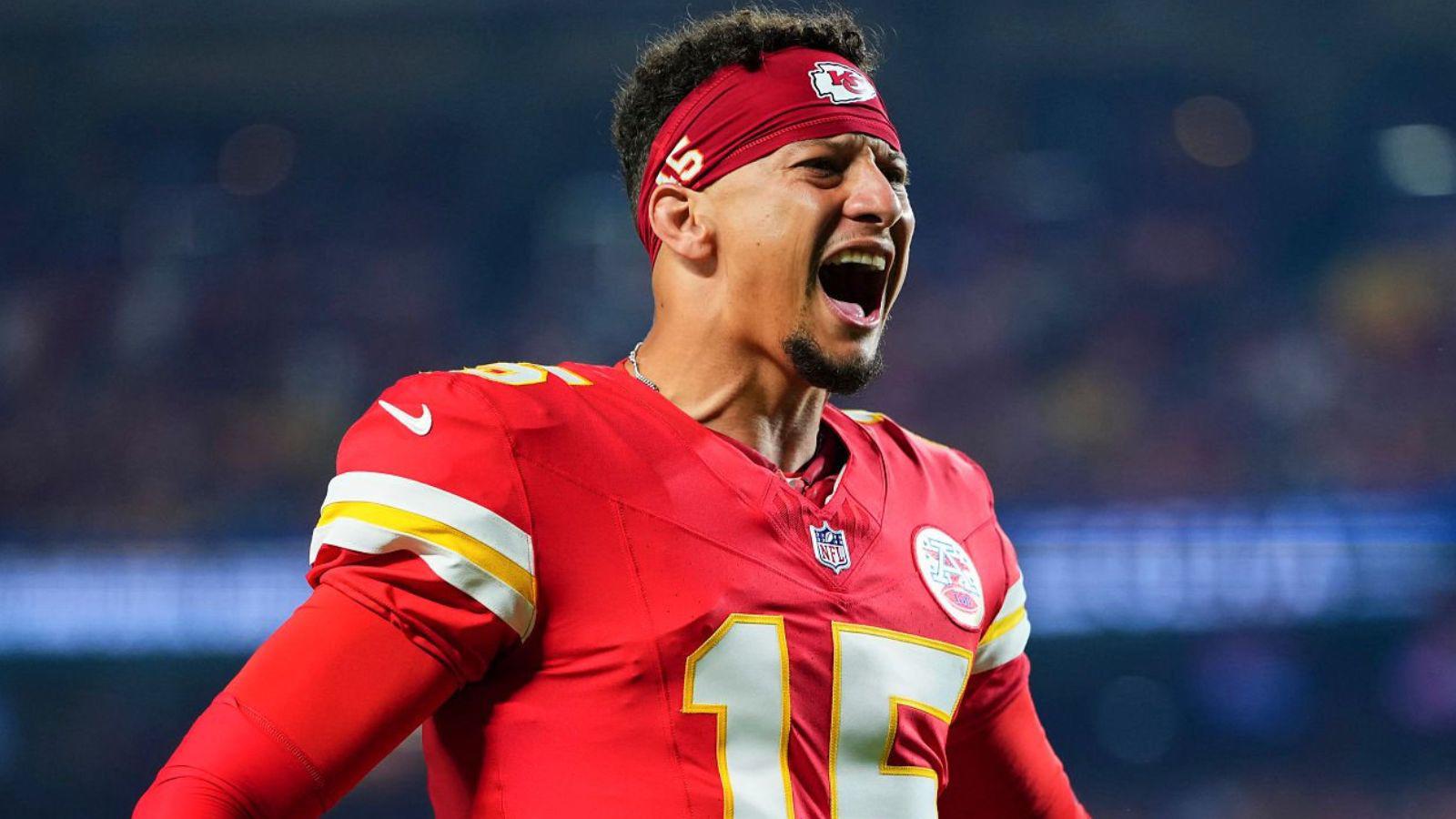 Chiefs rompen la NFL: Mahomes firma contrato récord de 504.7