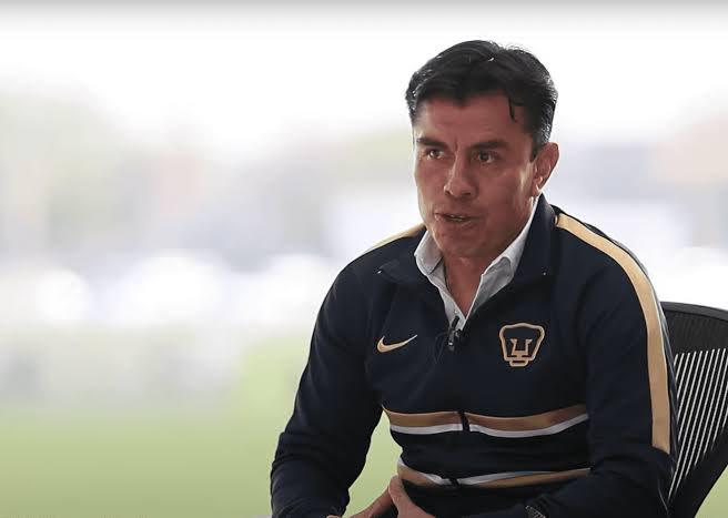 Raúl Alpizar sustituirá -por el momento- a ‘Rafa’ Puente como DT de Pumas . Noticias en tiempo real