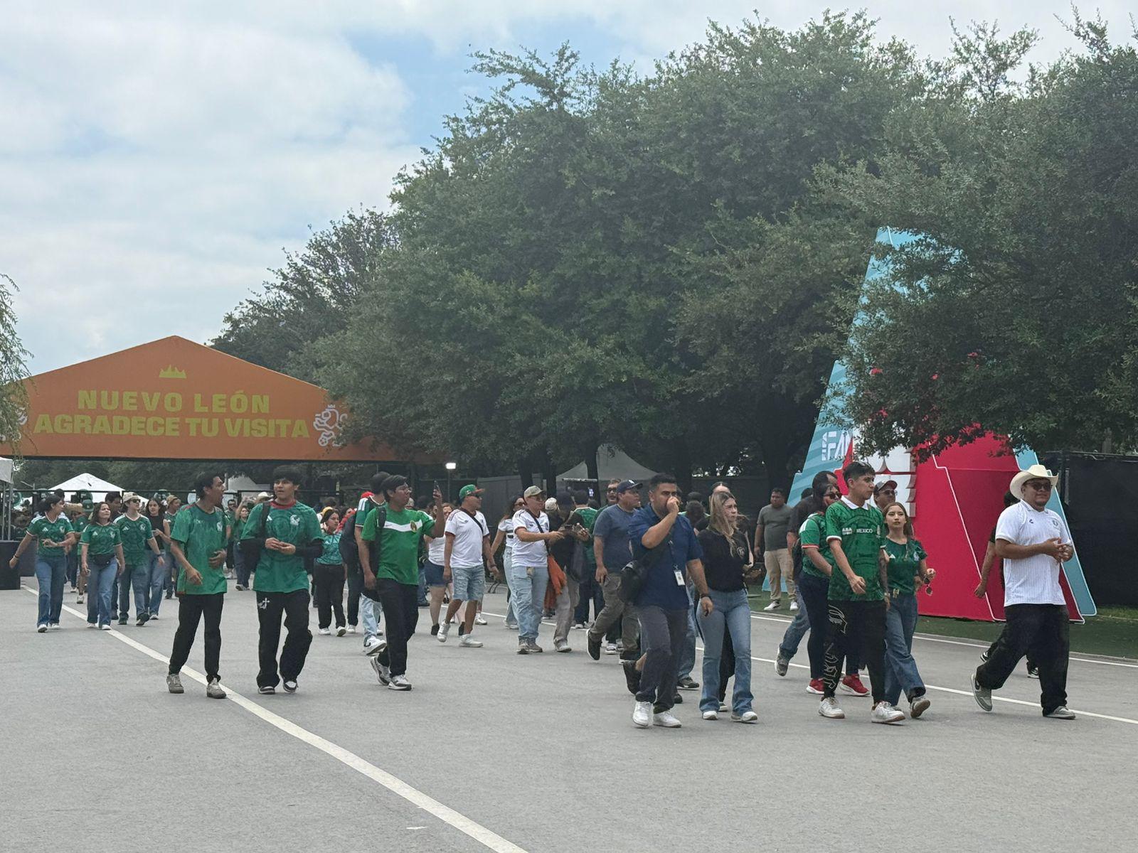Arranca el ambiente mundialista en Monterrey, Nuevo León, co