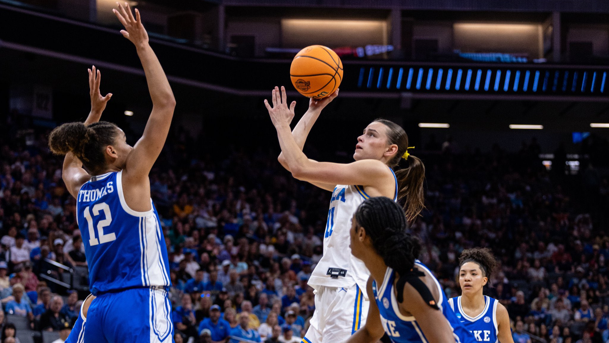 Gabriela Jáquez impulsa a UCLA al Elite 8 y mantiene viva a México en la NCAA
