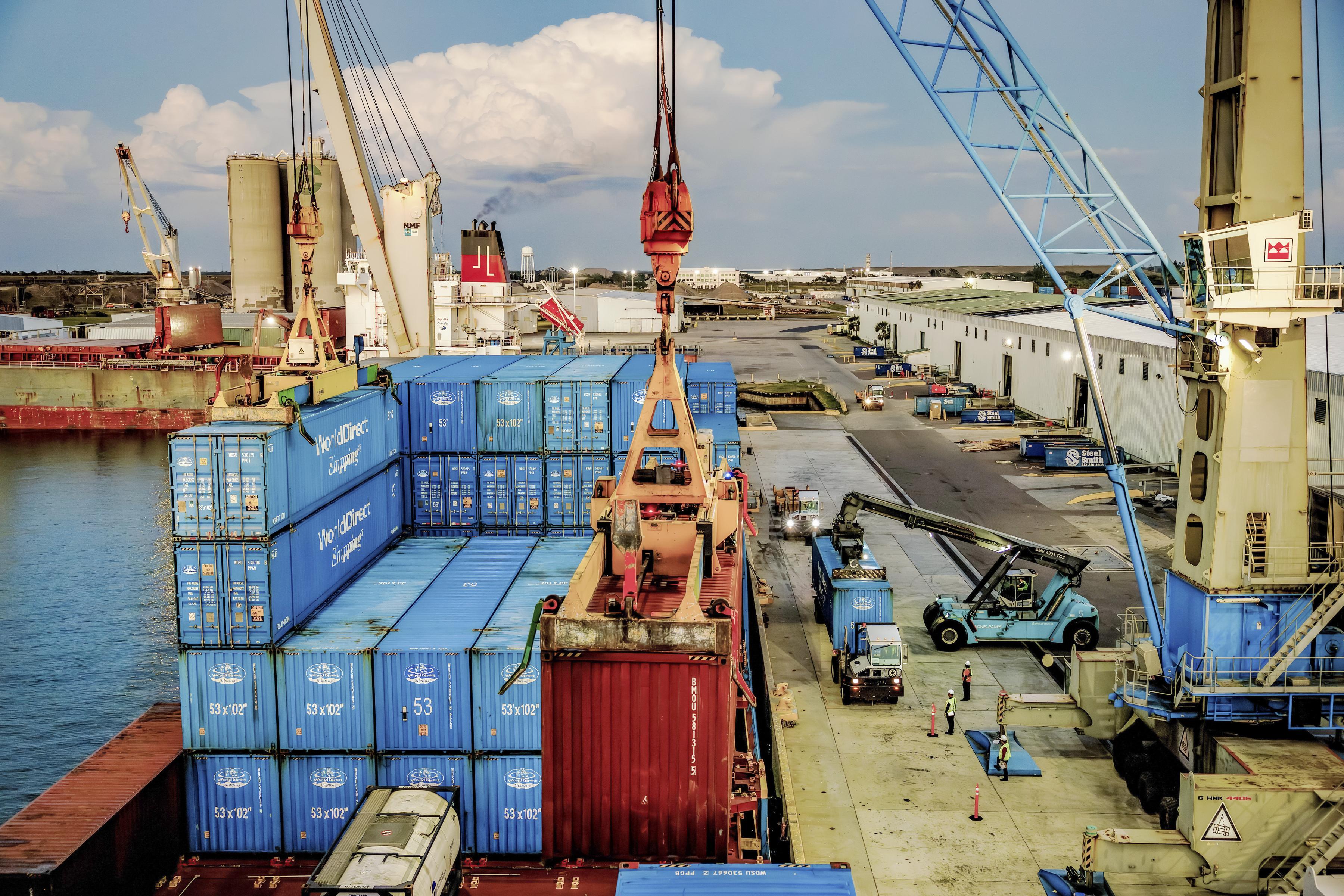 La guerra en Medio Oriente frenará el crecimiento económico mundial, advierte el FMI