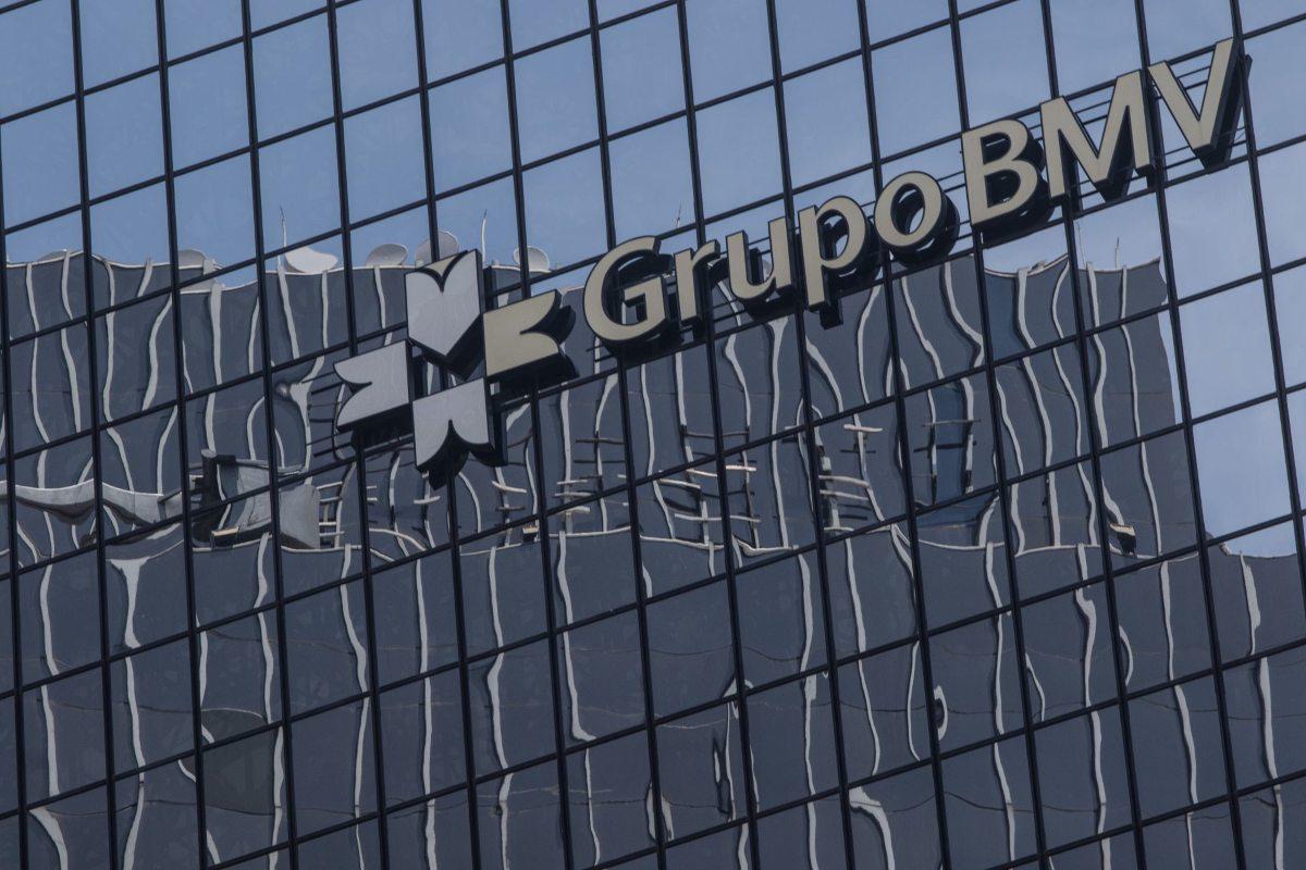 Peso y la BMV rompen en octubre la racha positiva que habían logrado