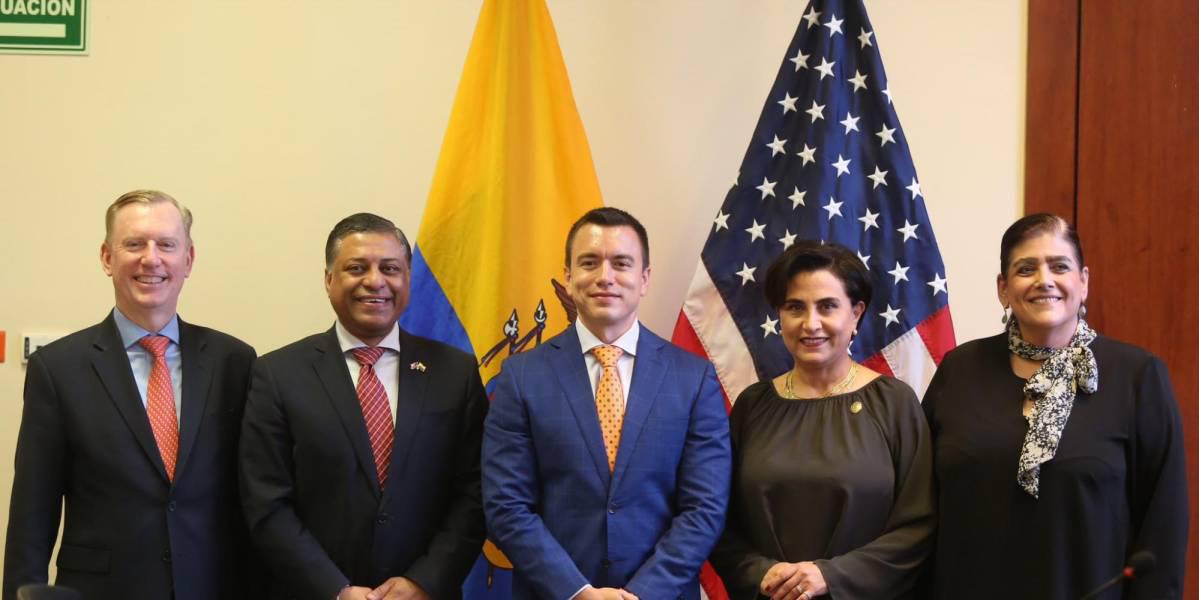Analizan Noboa y jefe antidrogas de la Casa Blanca apoyo para combatir al narcotrafico en Ecuador. Noticias en tiempo real