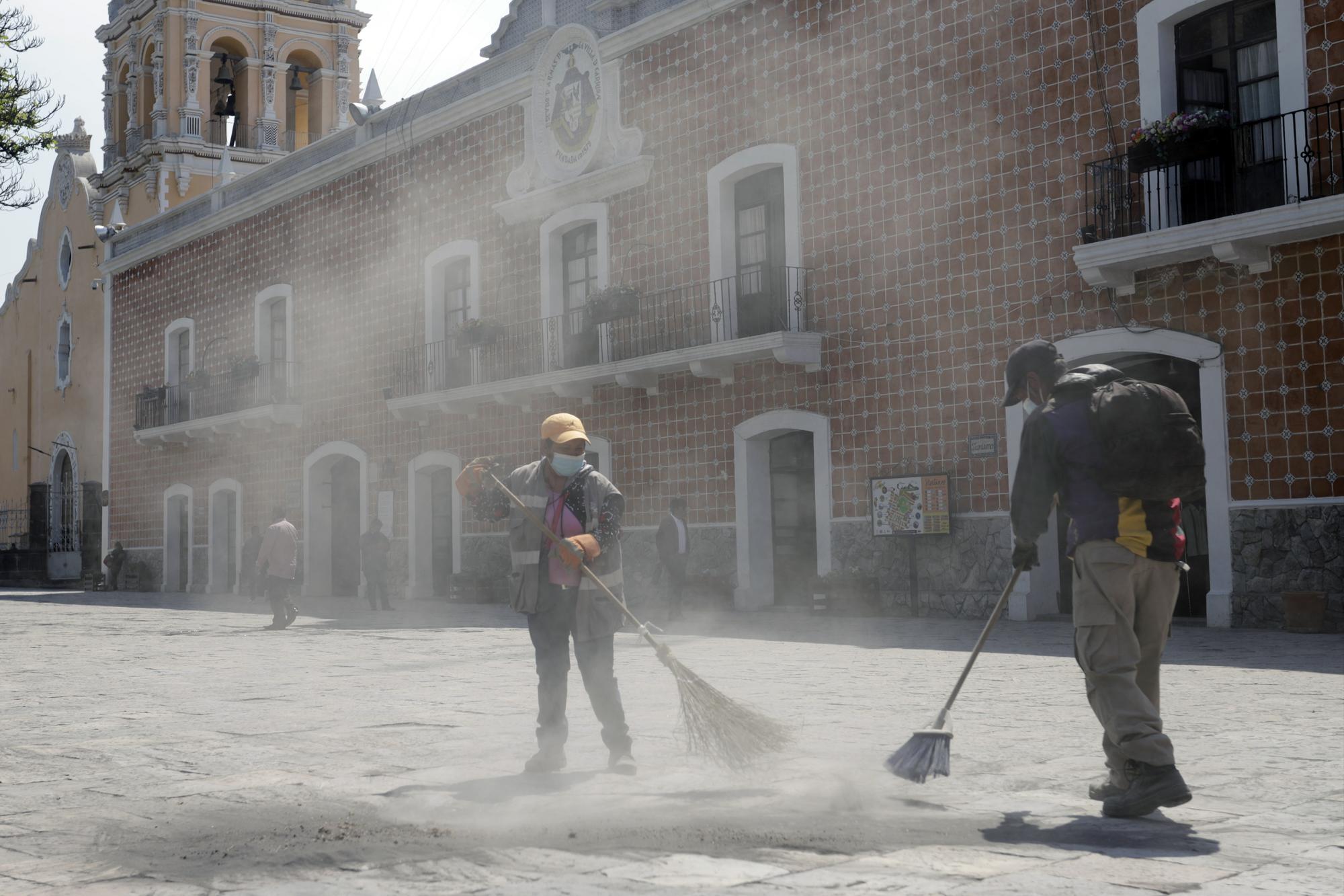 ¿Qué es la ceniza volcánica del Popocatépetl y cómo afecta a la salud?. Noticias en tiempo real