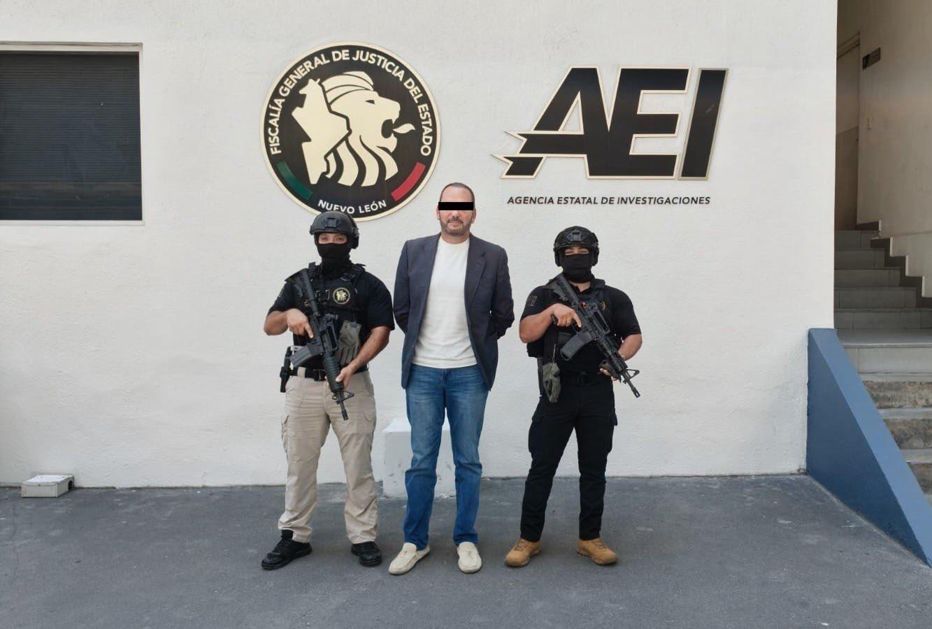 El dueño de la desarrolladora inmobiliaria Tamayo Capital, fue detenido en Querétaro, como parte de una investigación por un presunto fraude de 500 millones de pesos en Nuevo León.