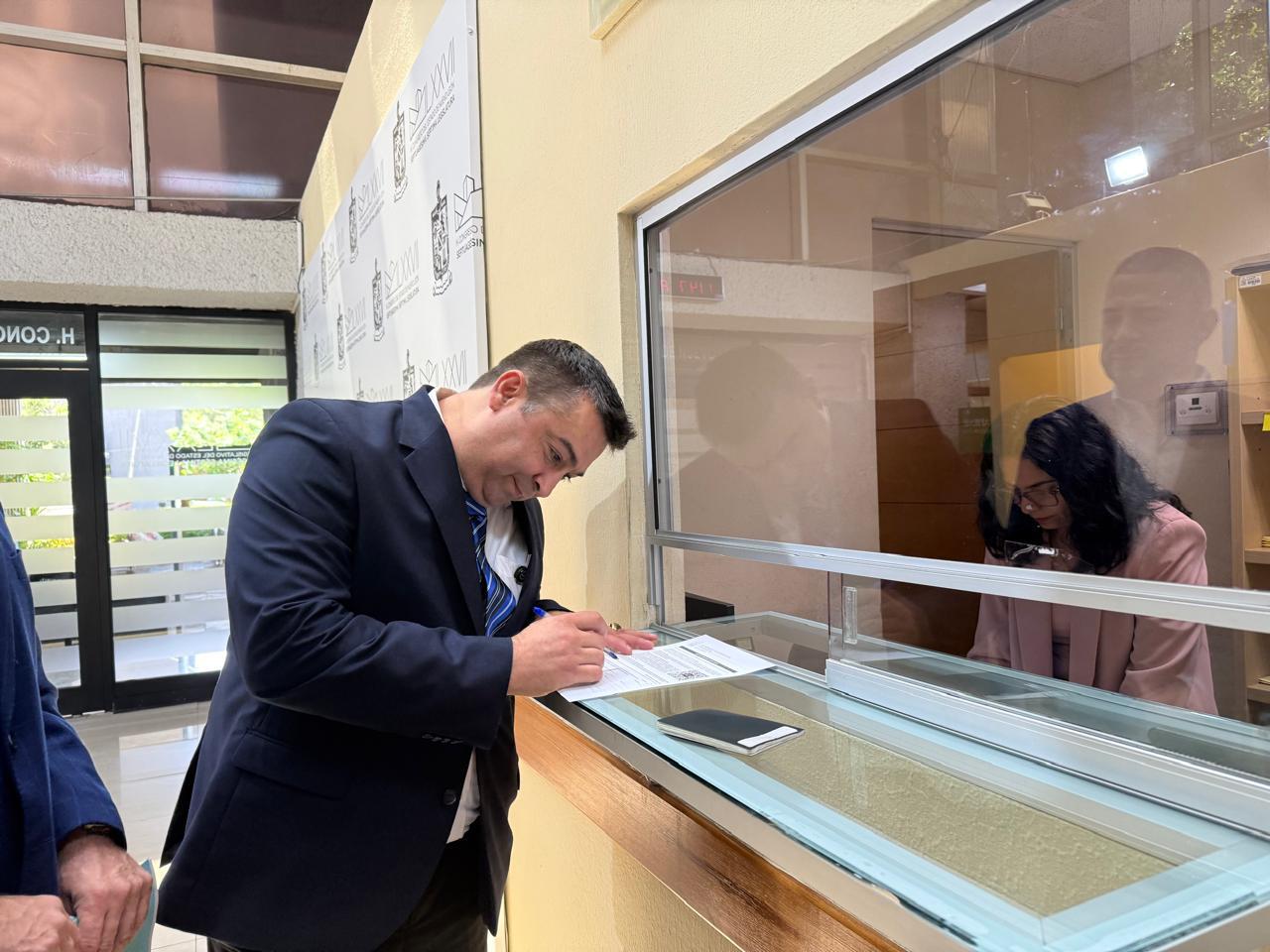 Exabogado de Astrid ‘N’, acusada por caso ‘Tía Paty’, presenta iniciativa contra acecho digital