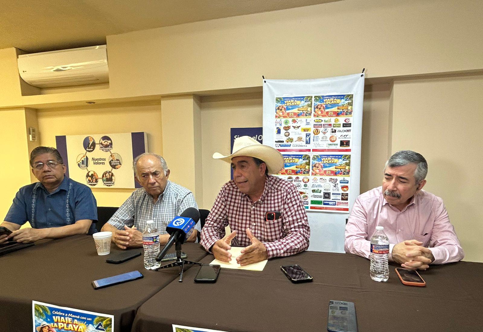 Arturo Valdés es nombrado presidente de Canaco Monclova; releva a Óscar Mario Medina