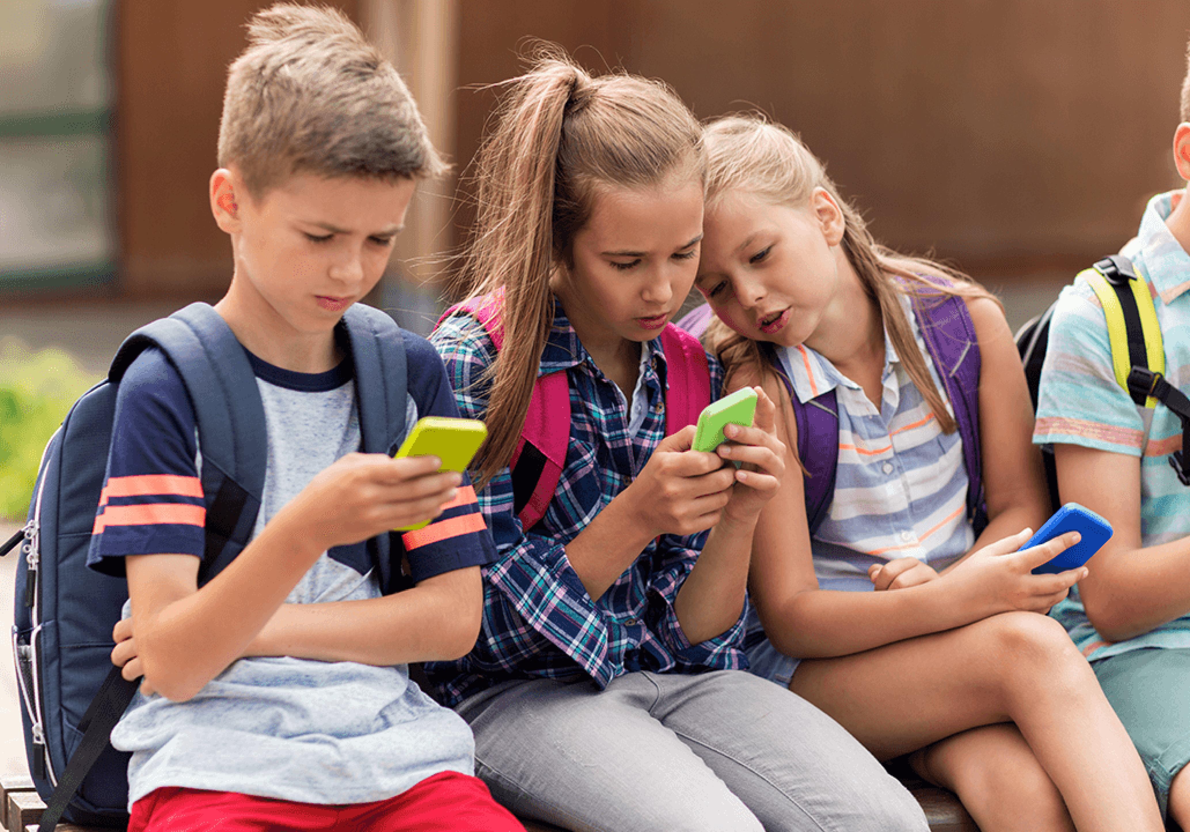 Las aplicaciones de redes sociales enganchan a los estudiantes en horario escolar