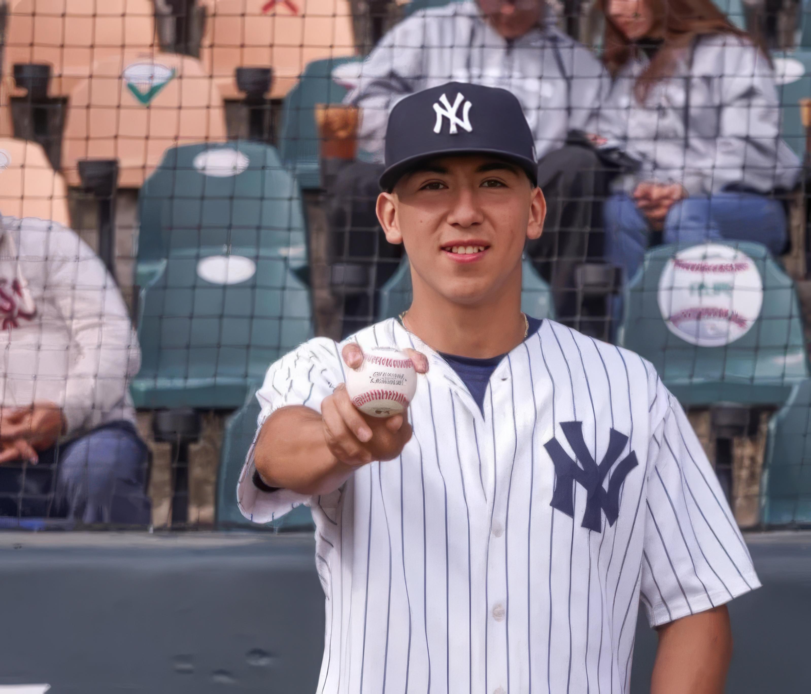 Manuel Said Aguilar: de la escuela a los Yankees de New York; lo aseguran con jugoso bono