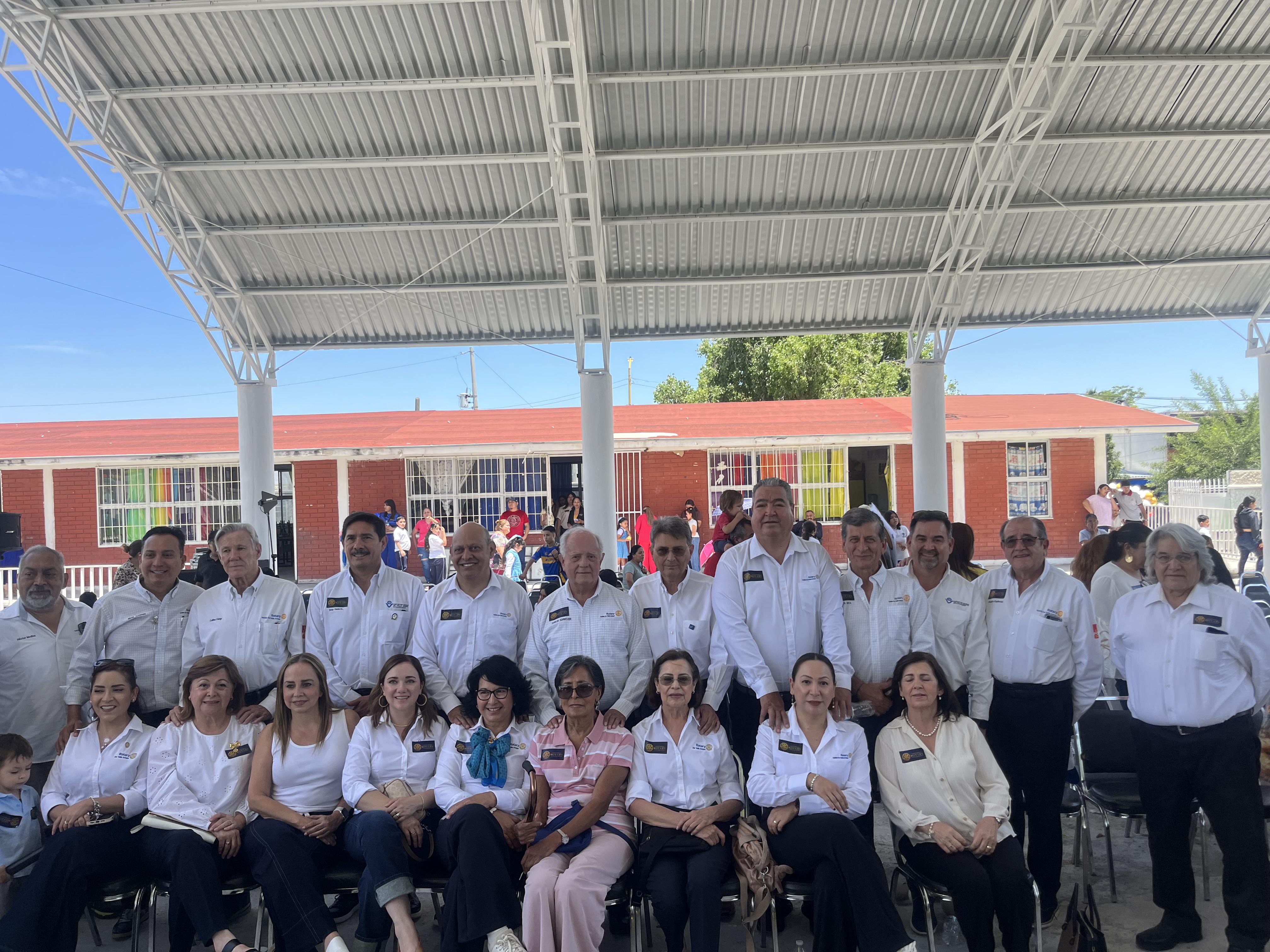 Refuerza Club Rotario Saltillo infraestructura de la Primaria Miguel Ángel Talamás Dieck